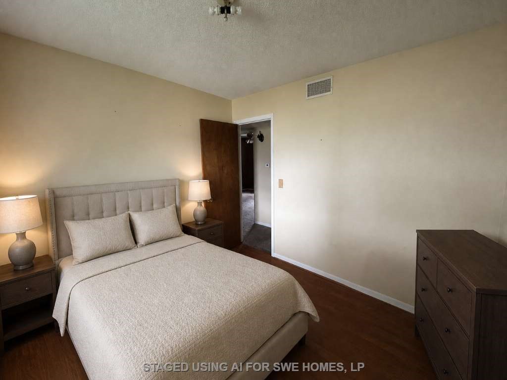 1504 Martha Street Property Photo 6