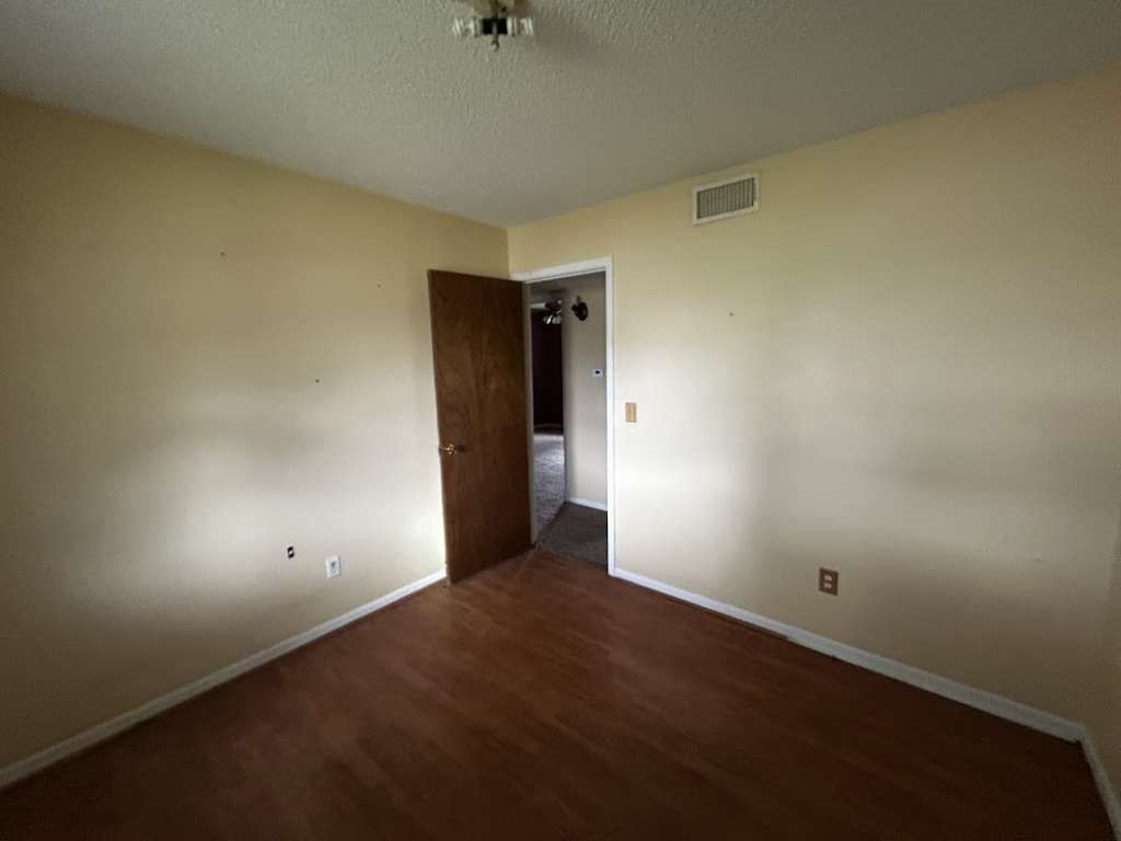 1504 Martha Street Property Photo 7