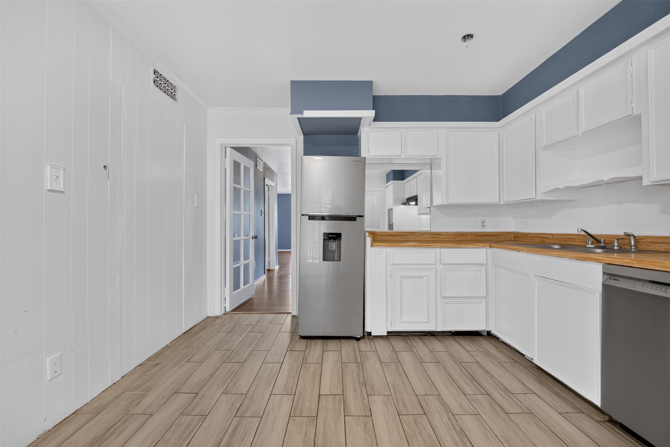 7205 Beechnut Street D Property Photo 15