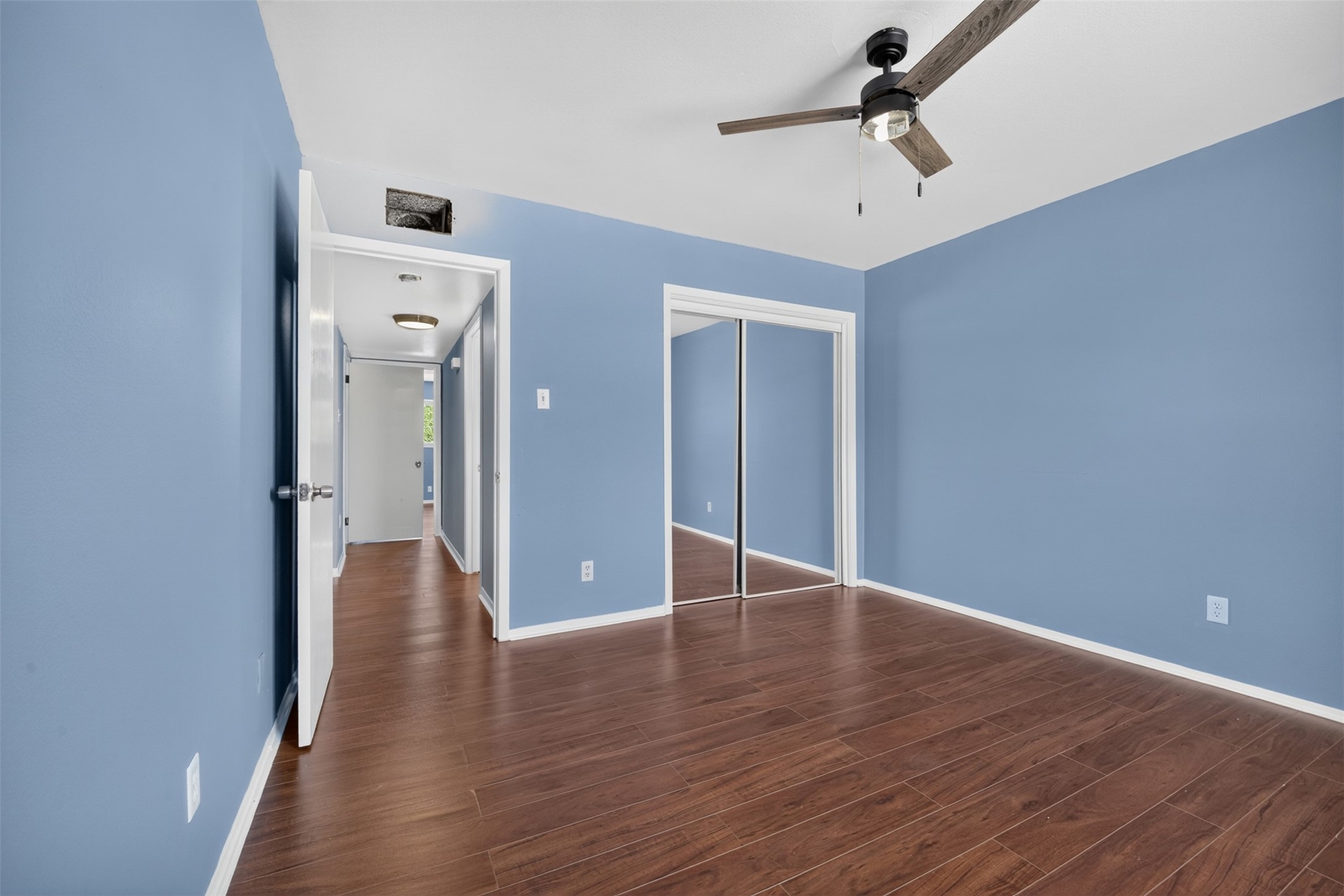 7205 Beechnut Street D Property Photo 18
