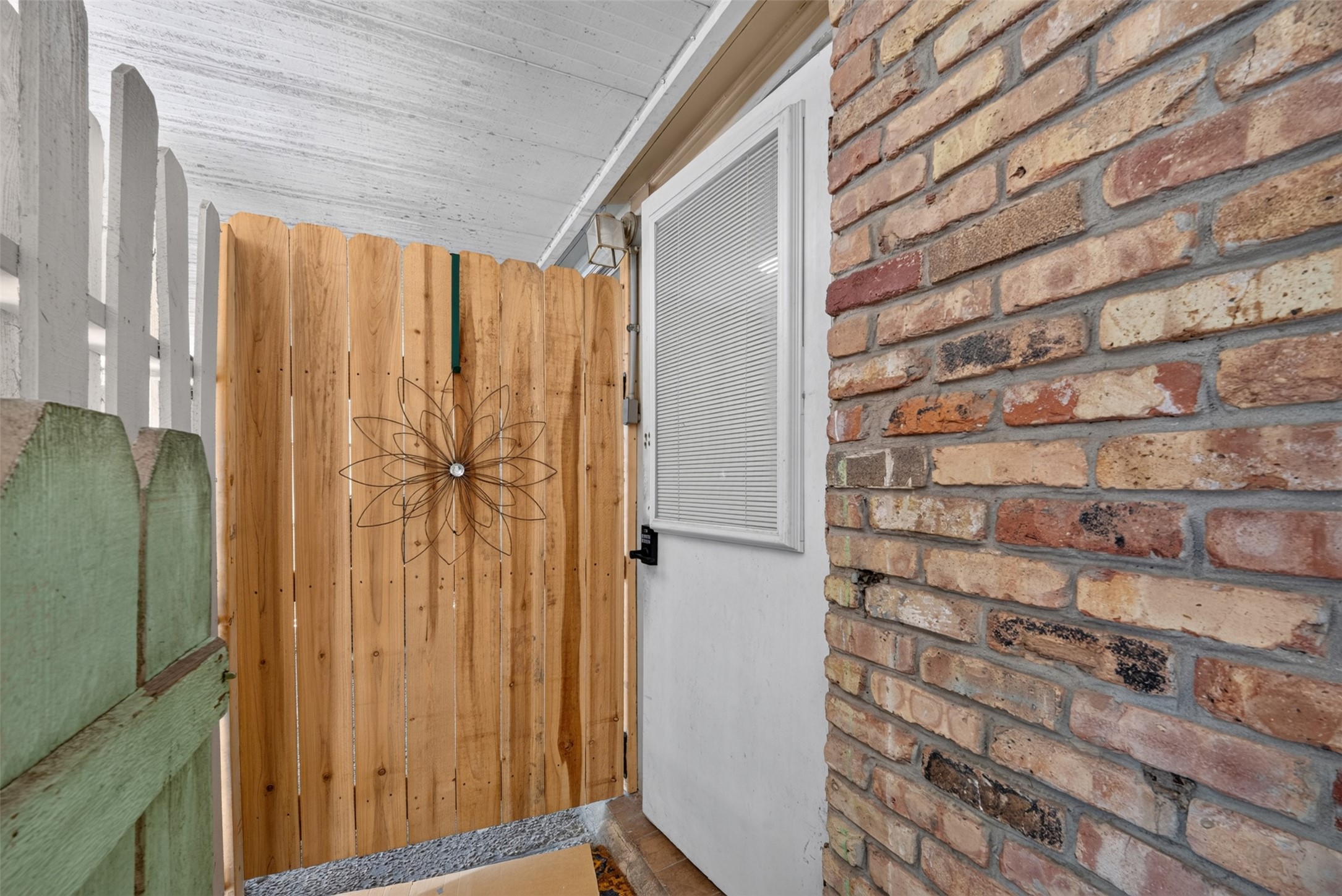 7205 Beechnut Street D Property Photo 27