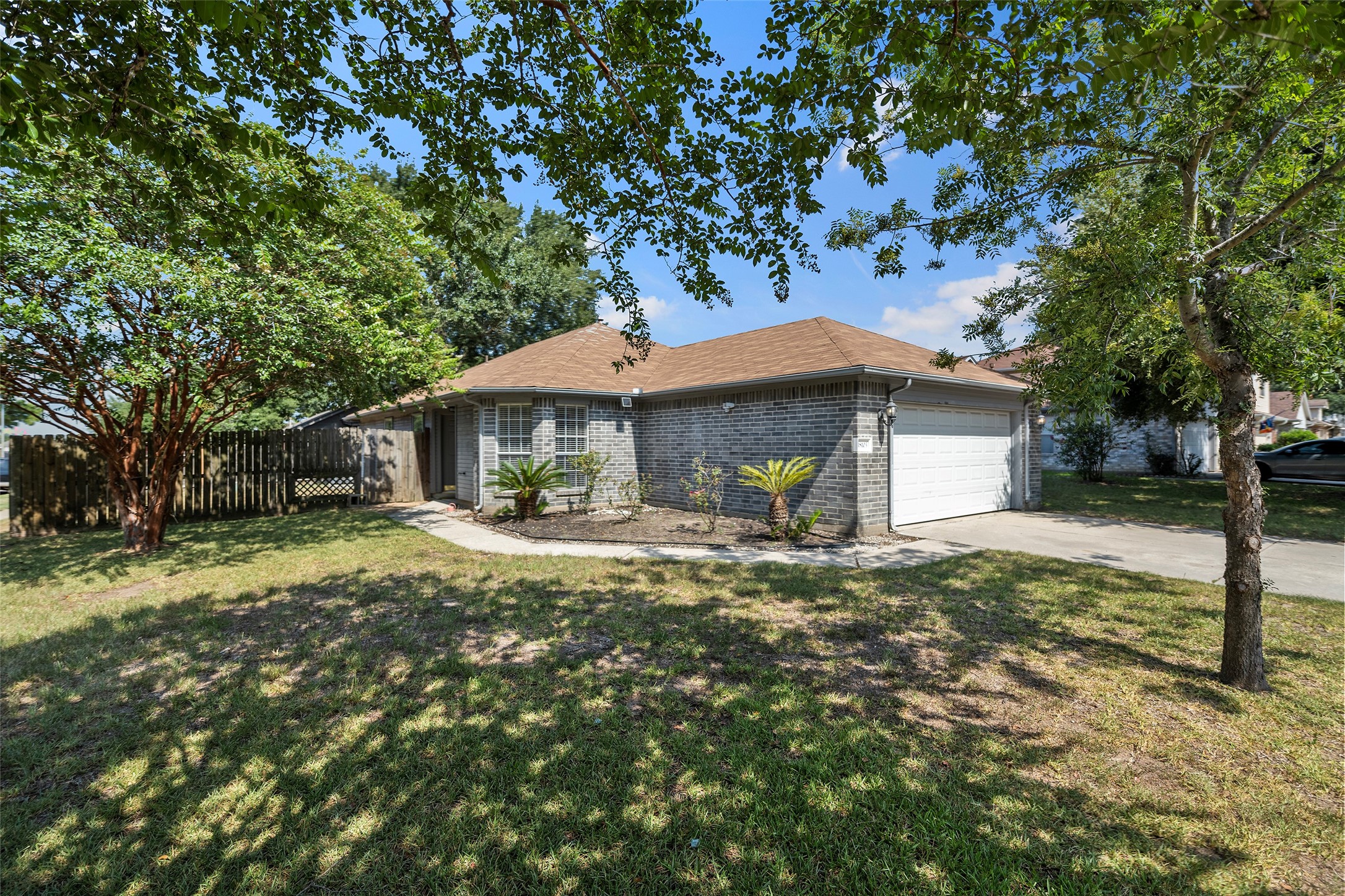 18103 Gravenhurst Lane Property Photo 2
