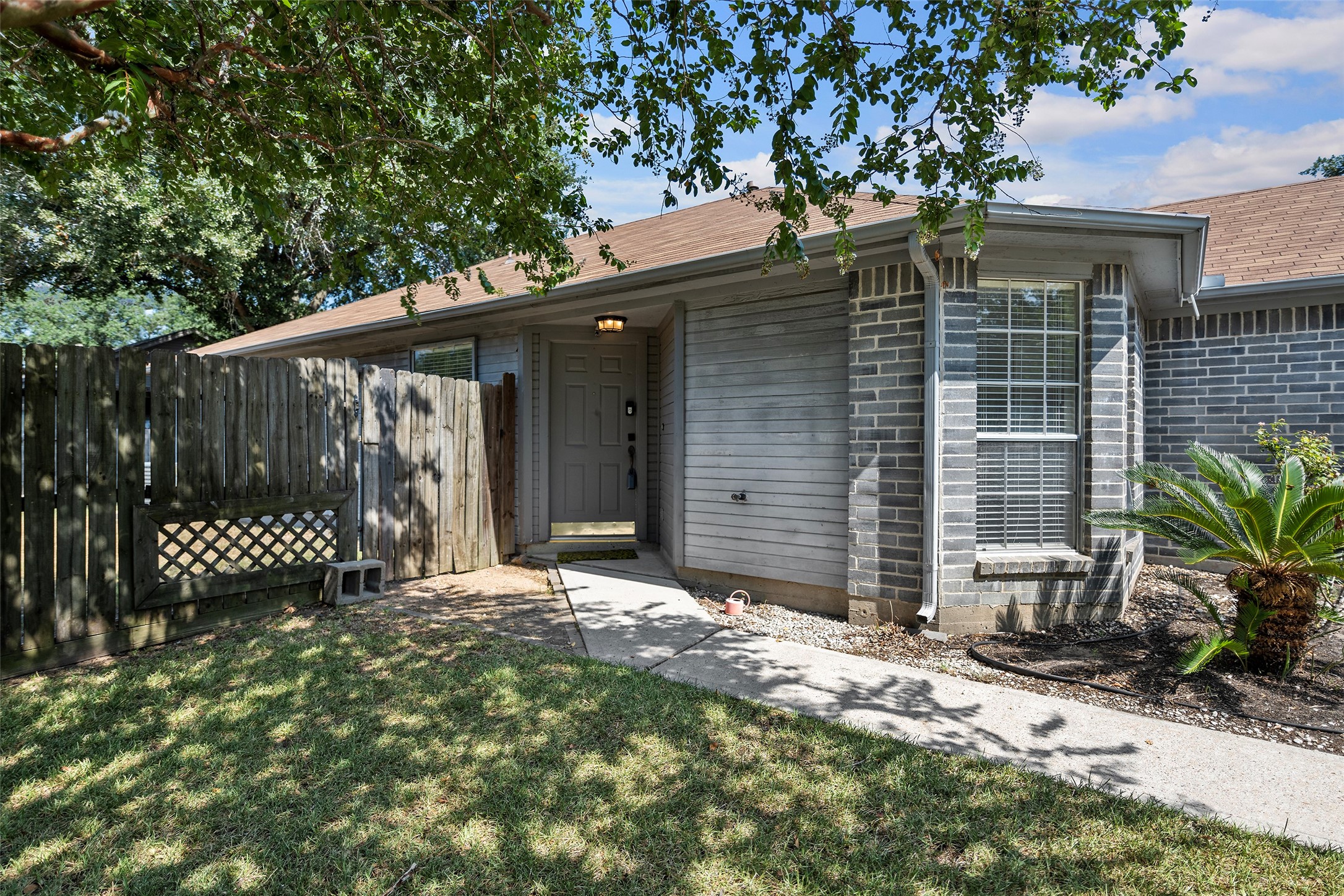 18103 Gravenhurst Lane Property Photo 3