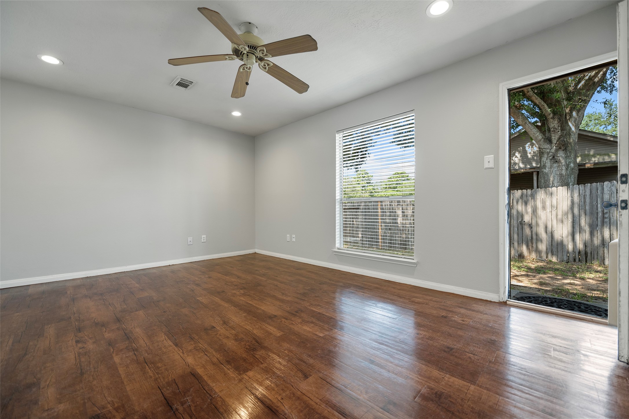 18103 Gravenhurst Lane Property Photo 28