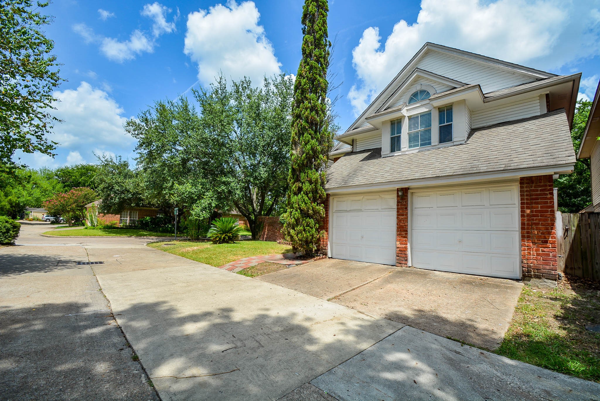 1603 Beaconshire Road Property Photo 2