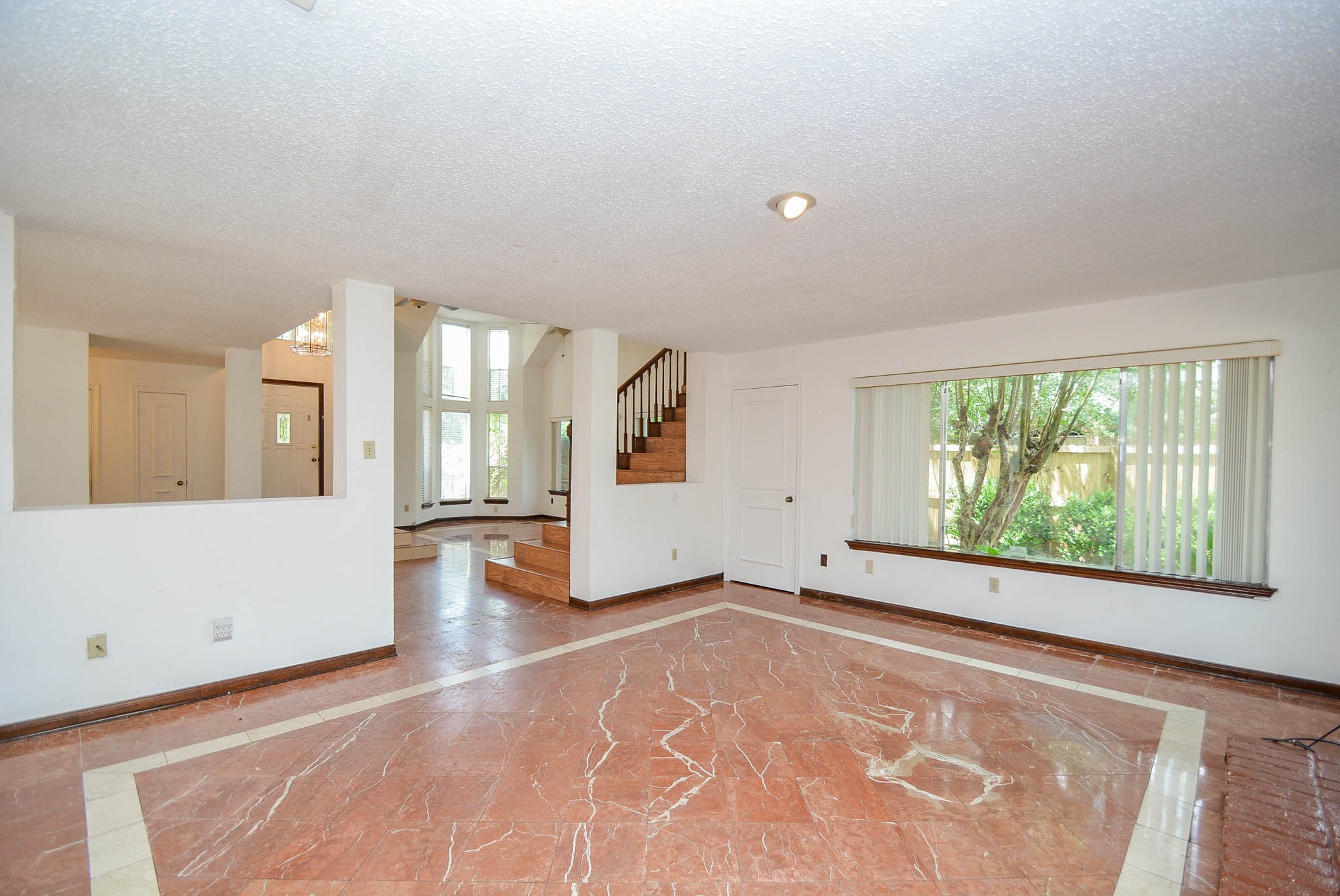 1603 Beaconshire Road Property Photo 9