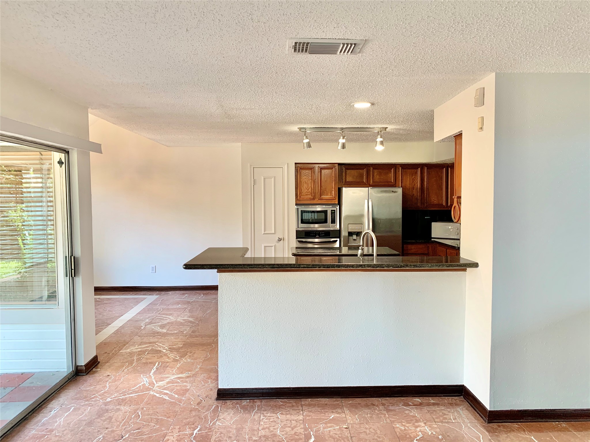 1603 Beaconshire Road Property Photo 11