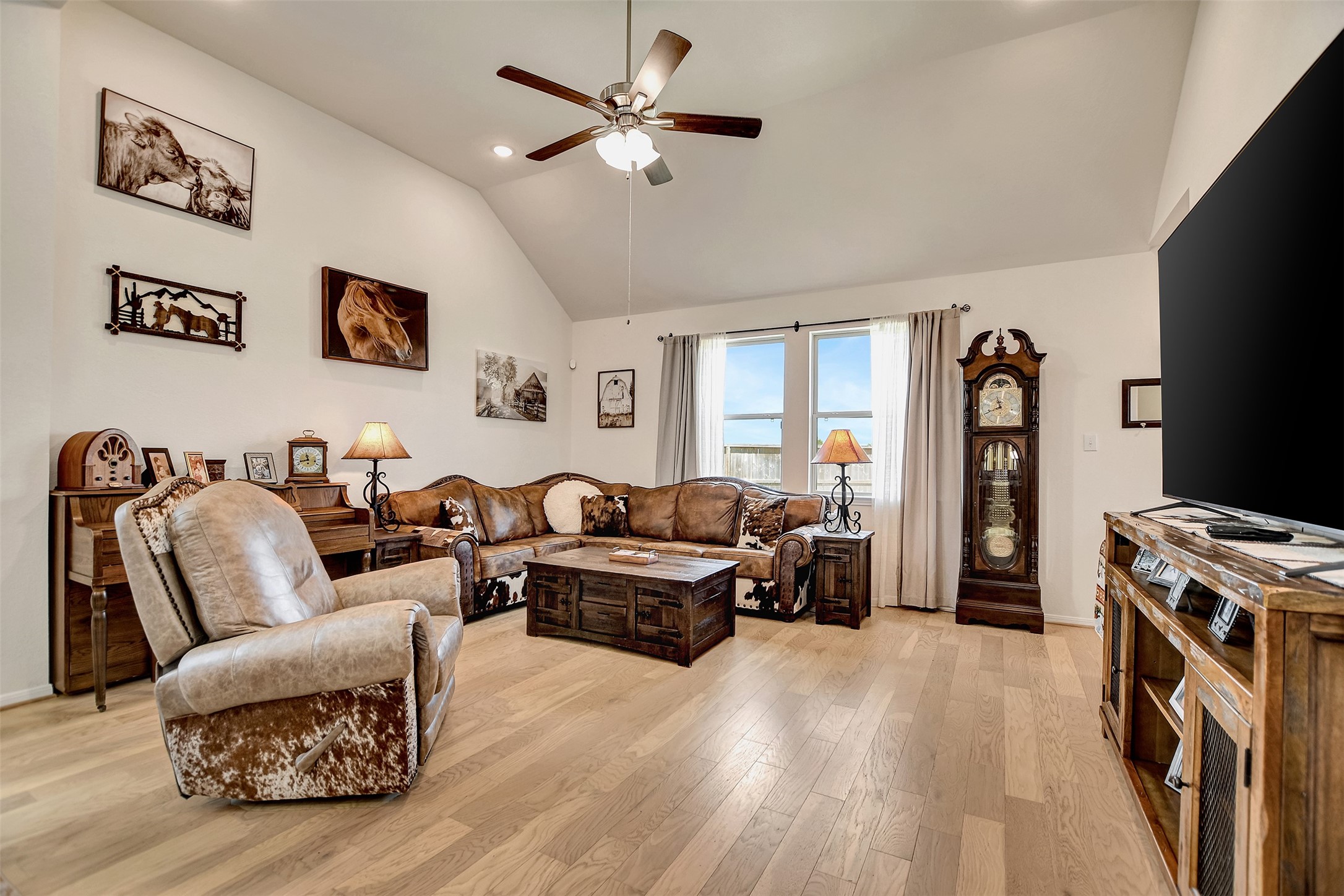 21623 Evergreen Manor Drive Property Photo 17