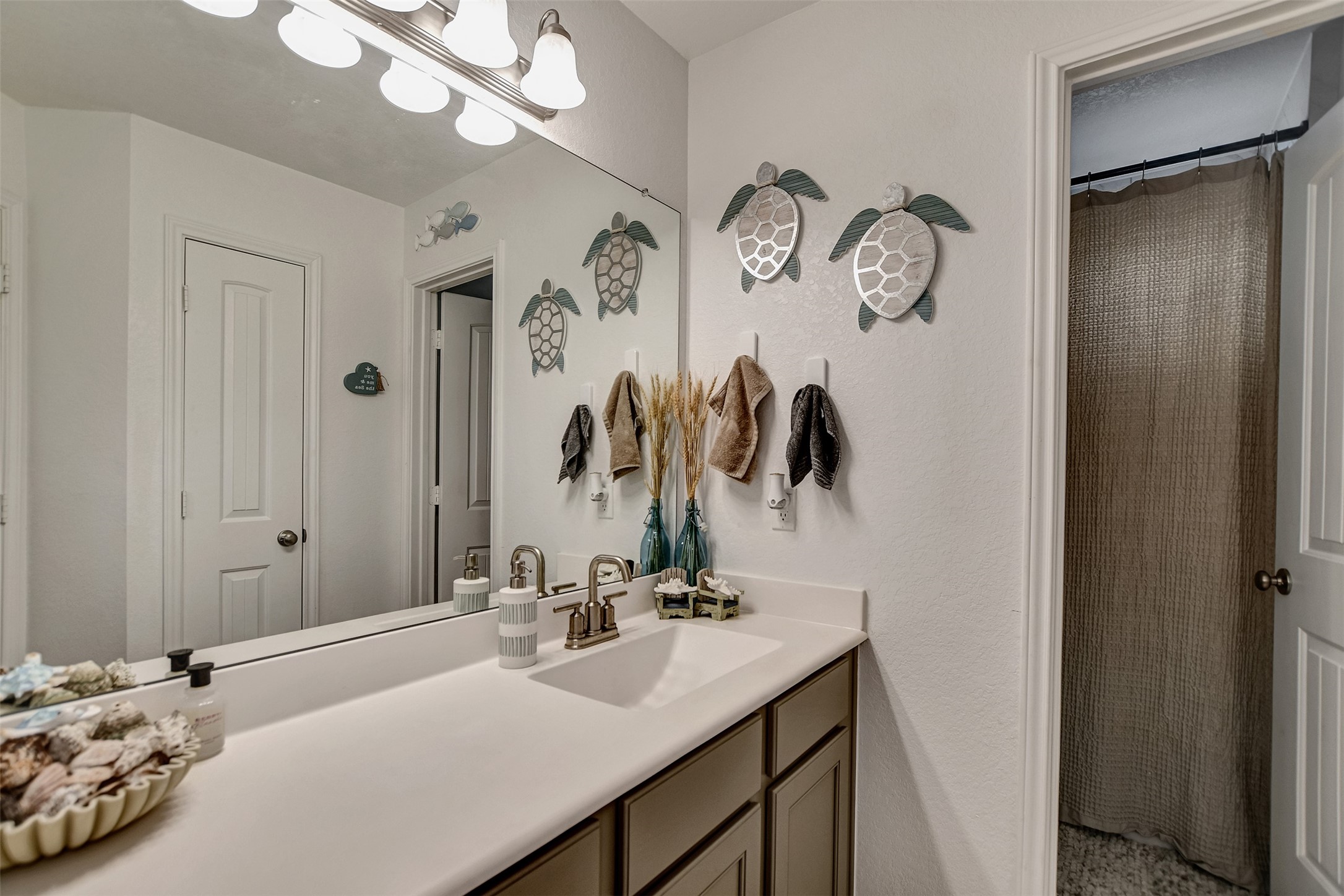 21623 Evergreen Manor Drive Property Photo 37