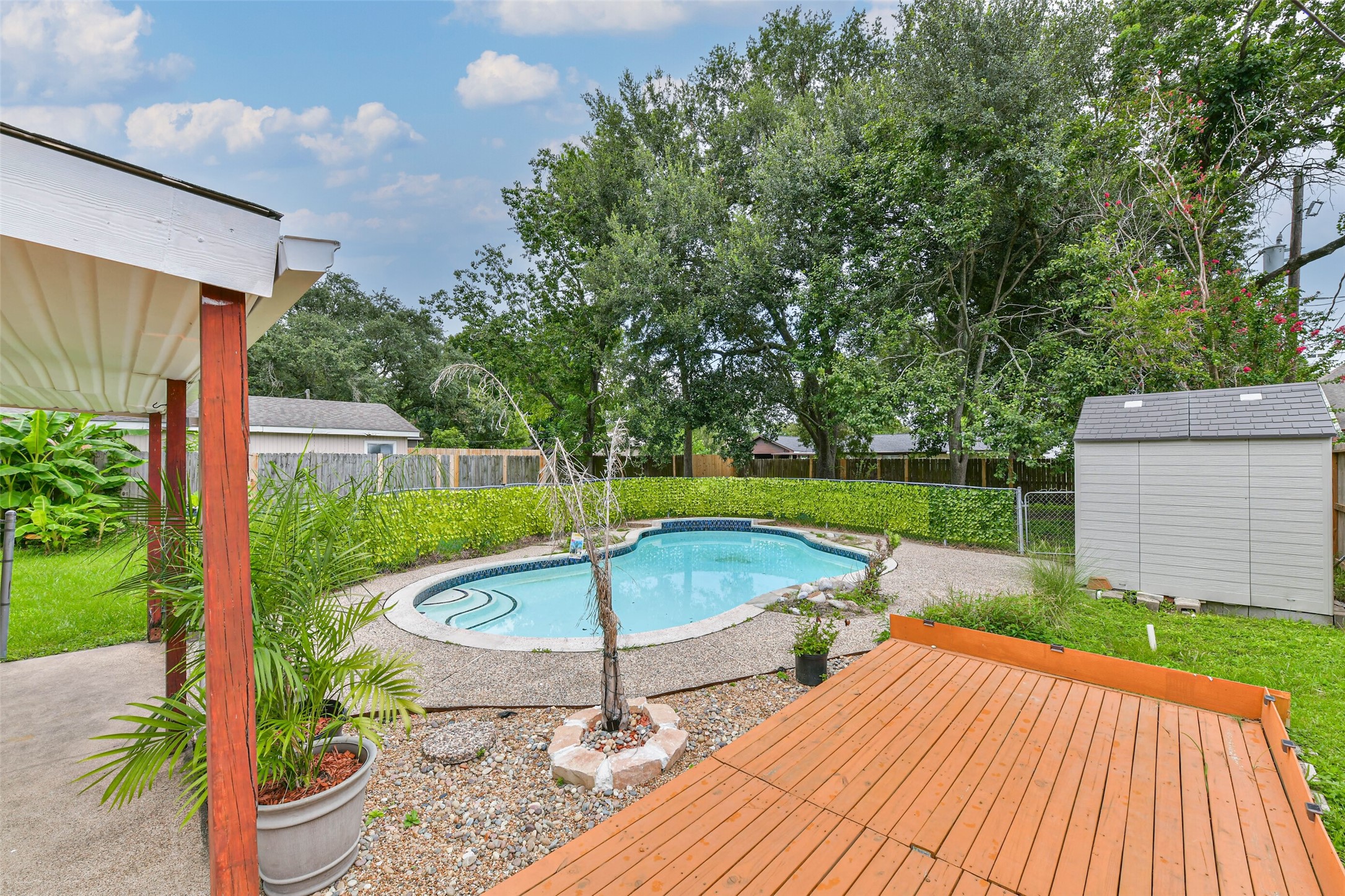 8207 Lanham Lane Property Photo 1