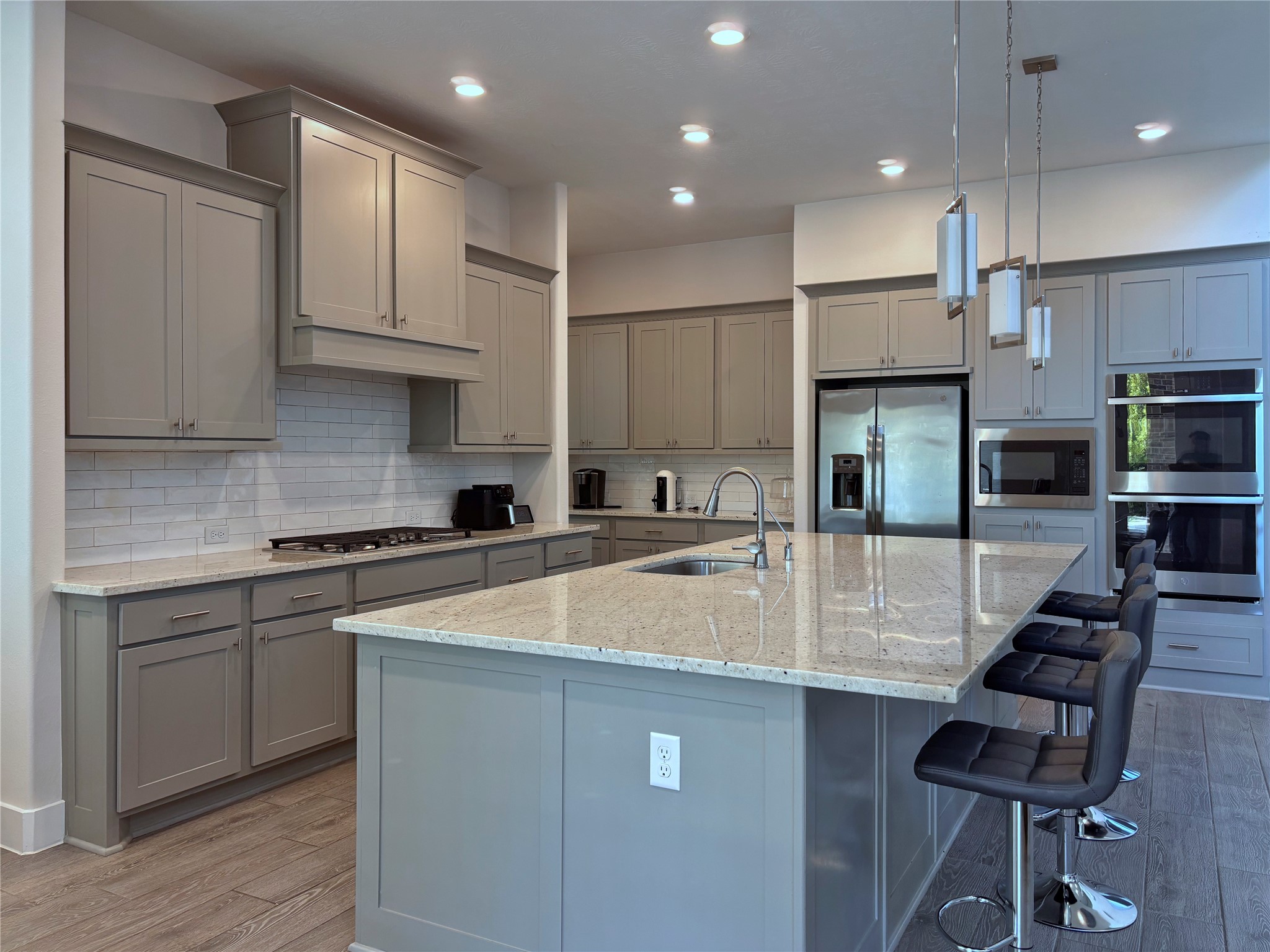 1211 Ryann Rose Creek Lane Property Photo 10