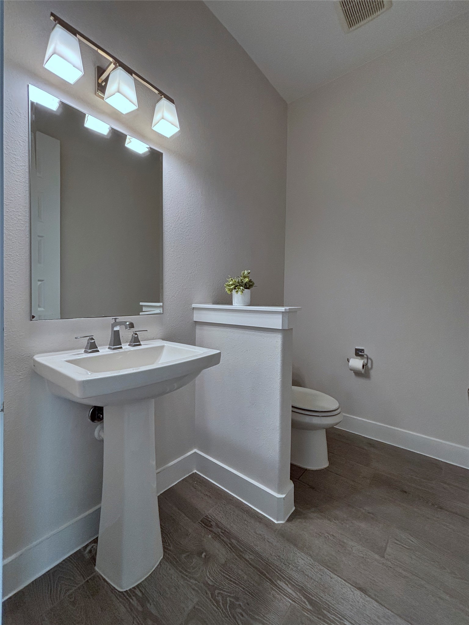 1211 Ryann Rose Creek Lane Property Photo 20