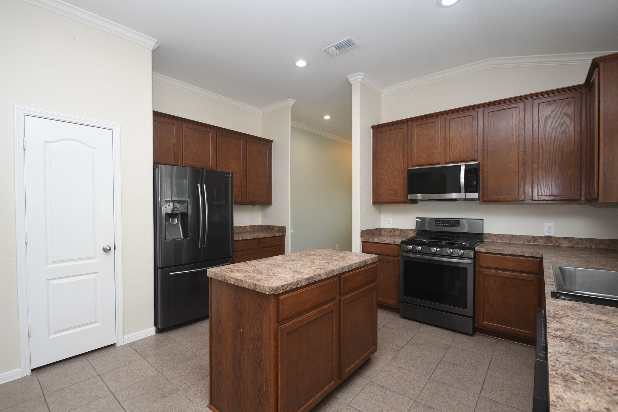 23926 N Newport Bend Circle Property Photo 12
