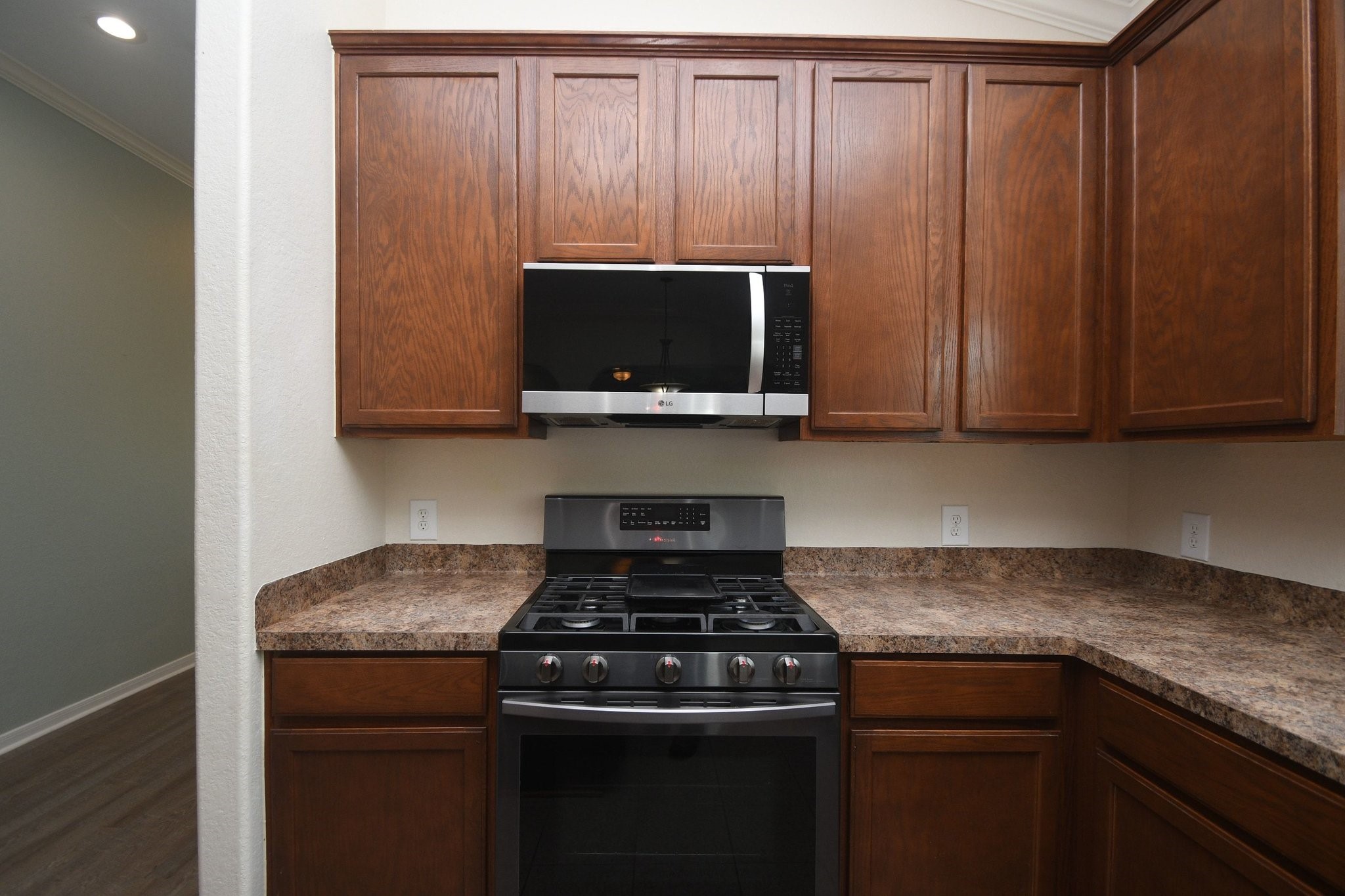 23926 N Newport Bend Circle Property Photo 13