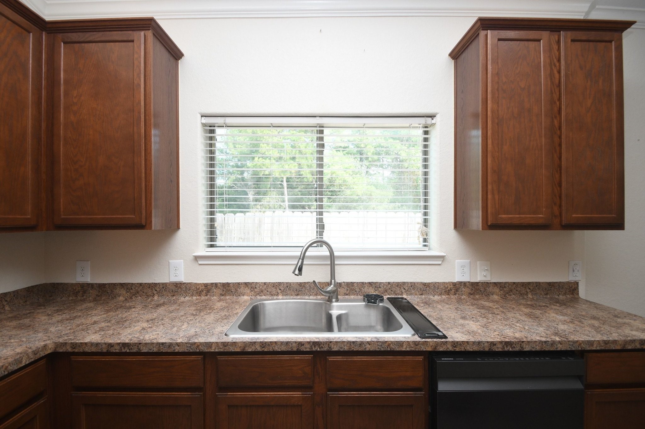 23926 N Newport Bend Circle Property Photo 14