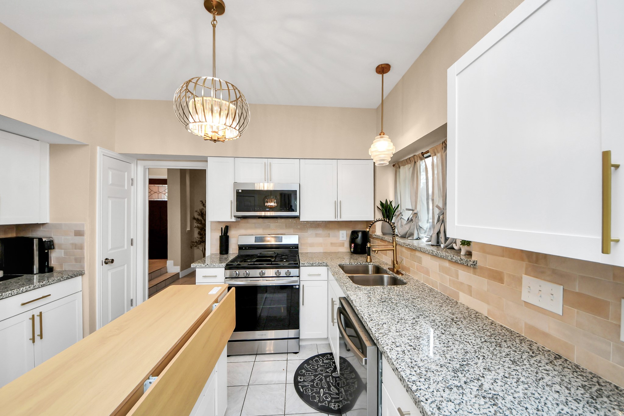 12334 Misty Laurel Drive Property Photo 10