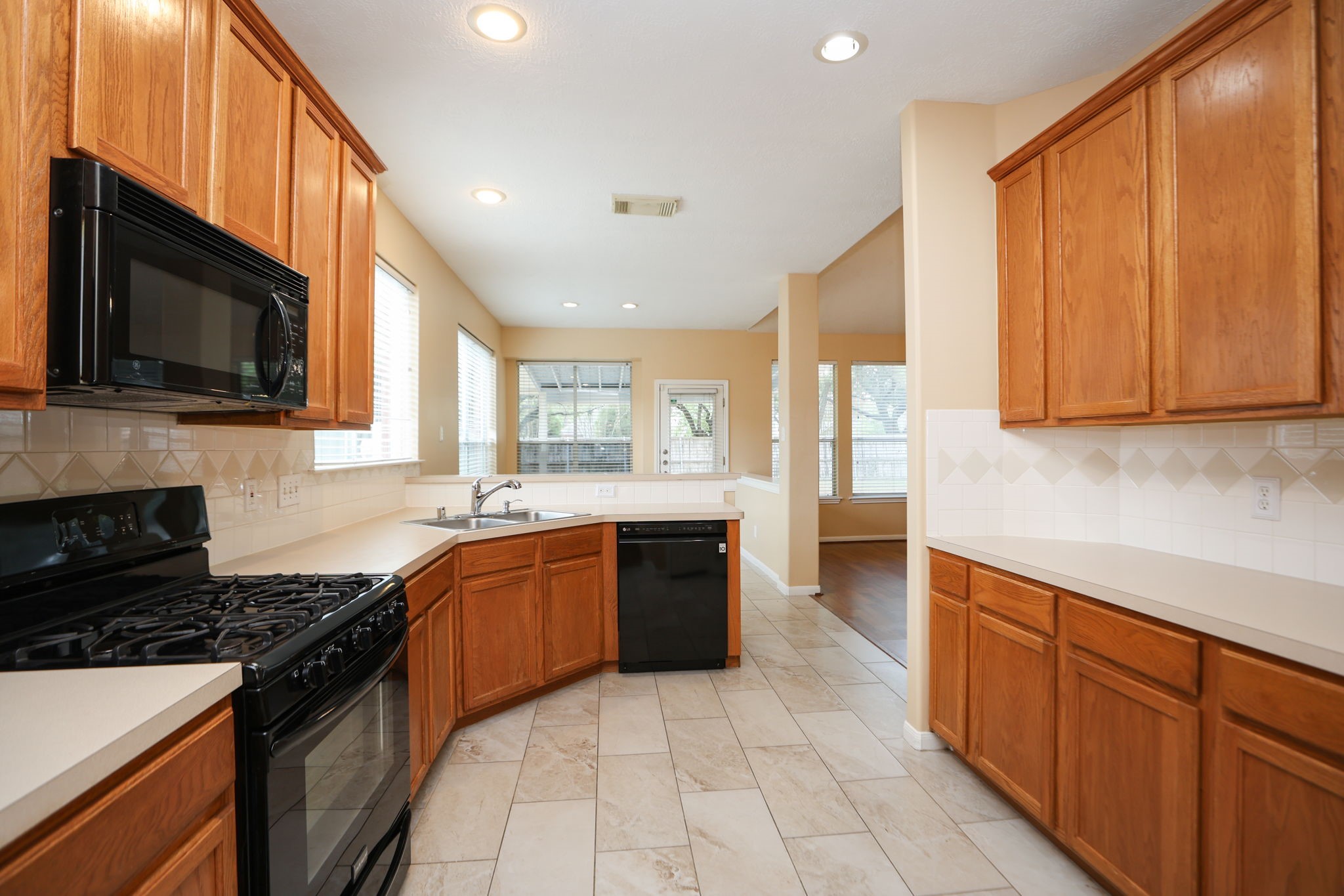 14707 Concord Grove Property Photo 5