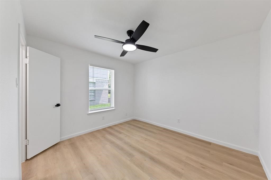 815 Lyle West Avenue C Property Photo 12
