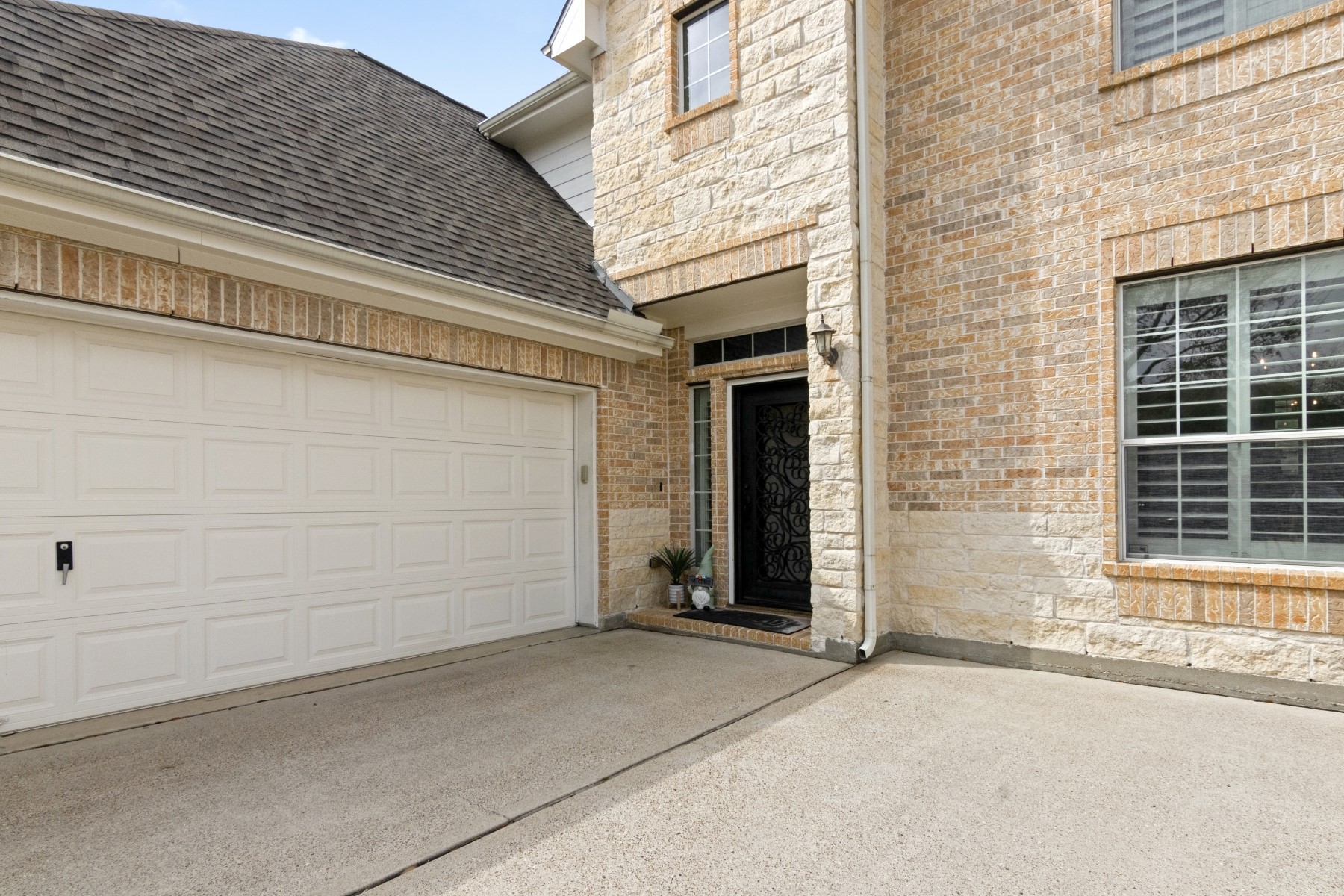 2209 Lisa Lane Property Photo 7