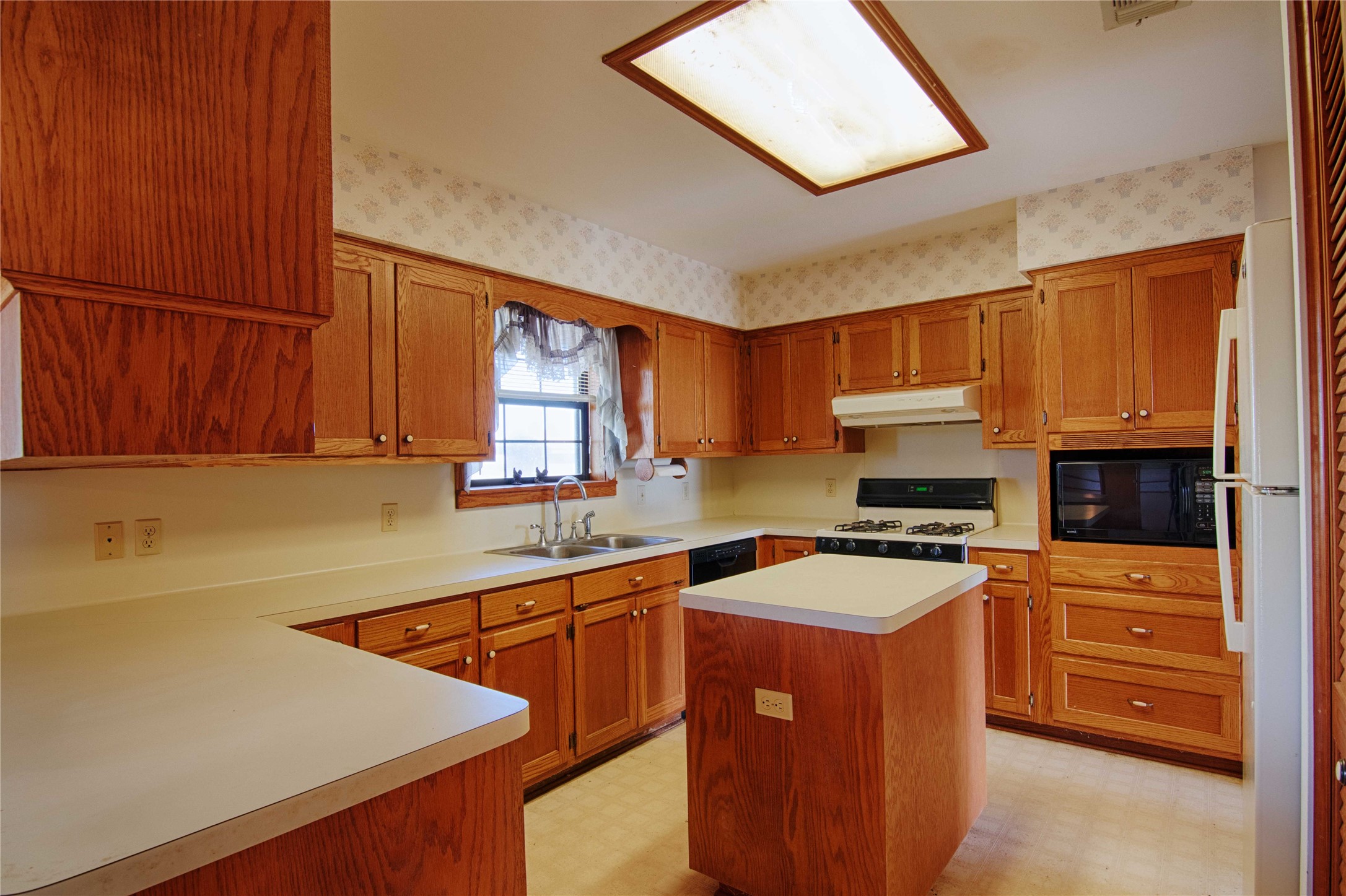 11552 Fm 1383 Property Photo 9