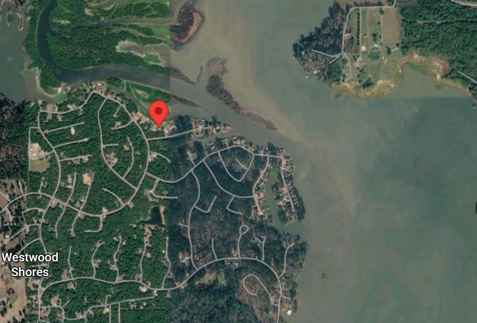15 Lakeside Property Photo 29