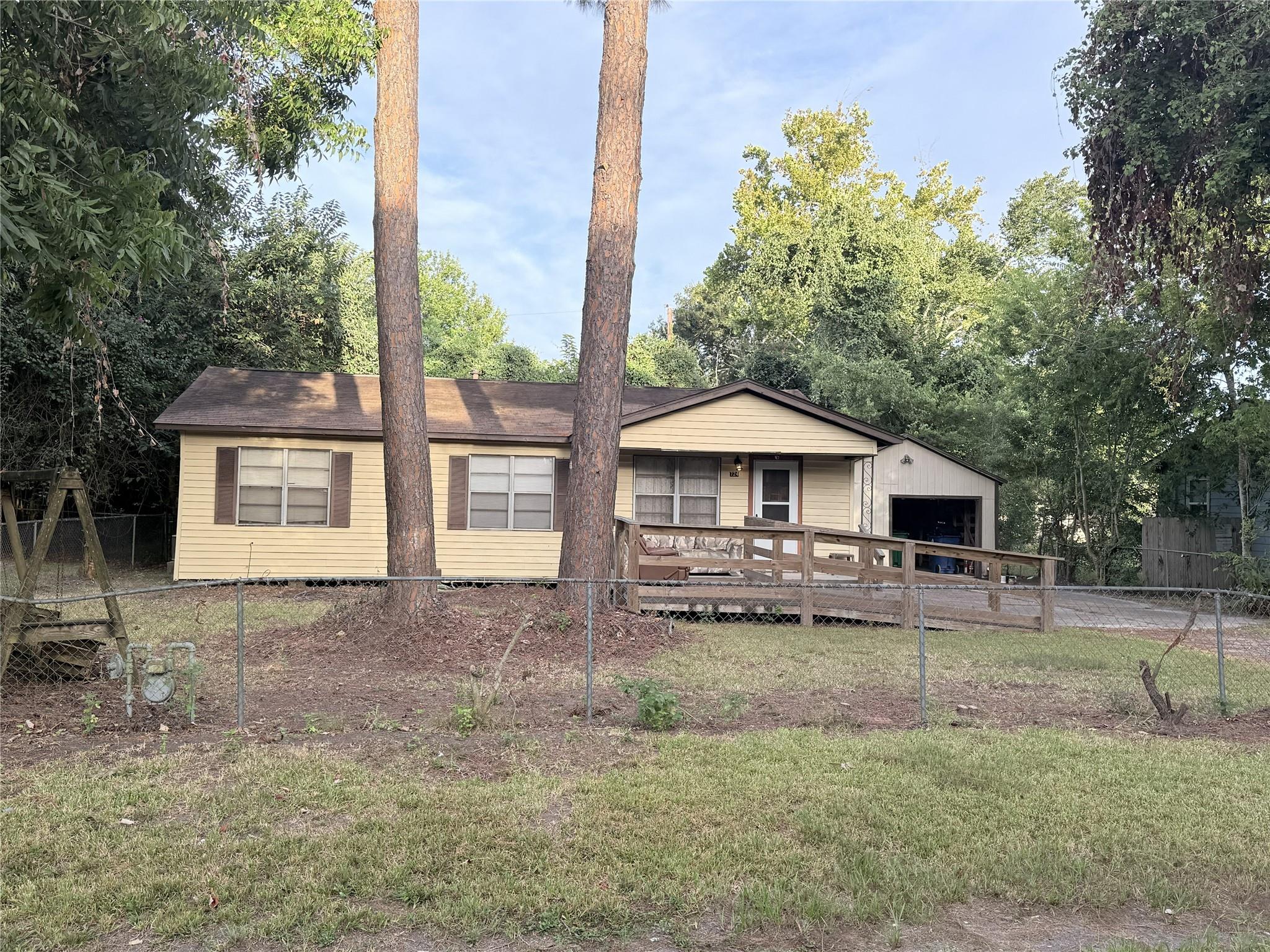 724 S Morgan Street, Angleton Tx 77515 Property Photo 1