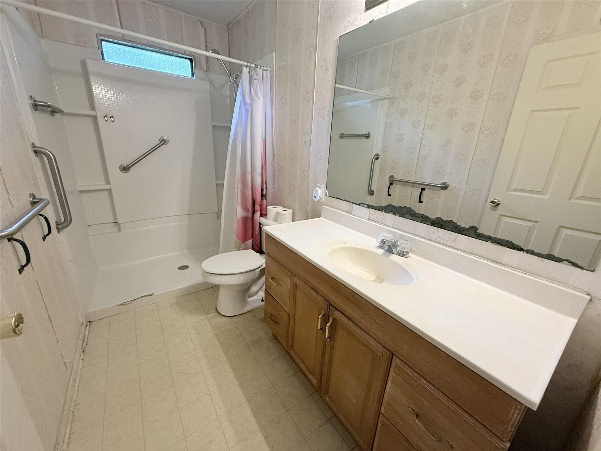 724 S Morgan Street, Angleton Tx 77515 Property Photo 7