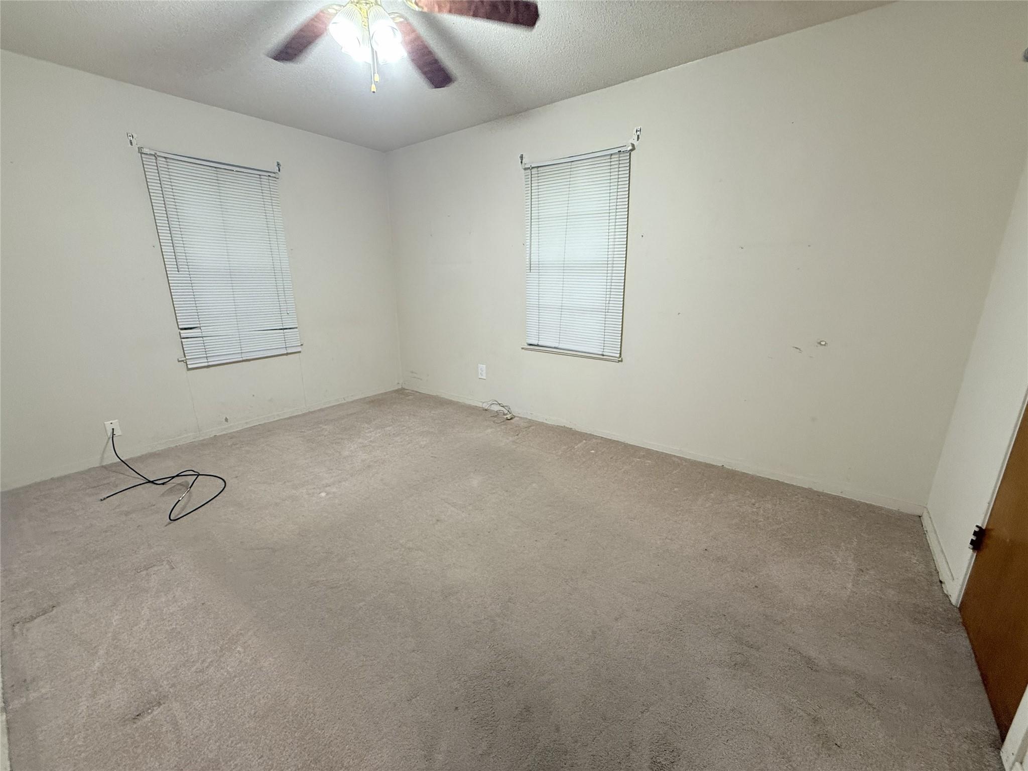 724 S Morgan Street, Angleton Tx 77515 Property Photo 8