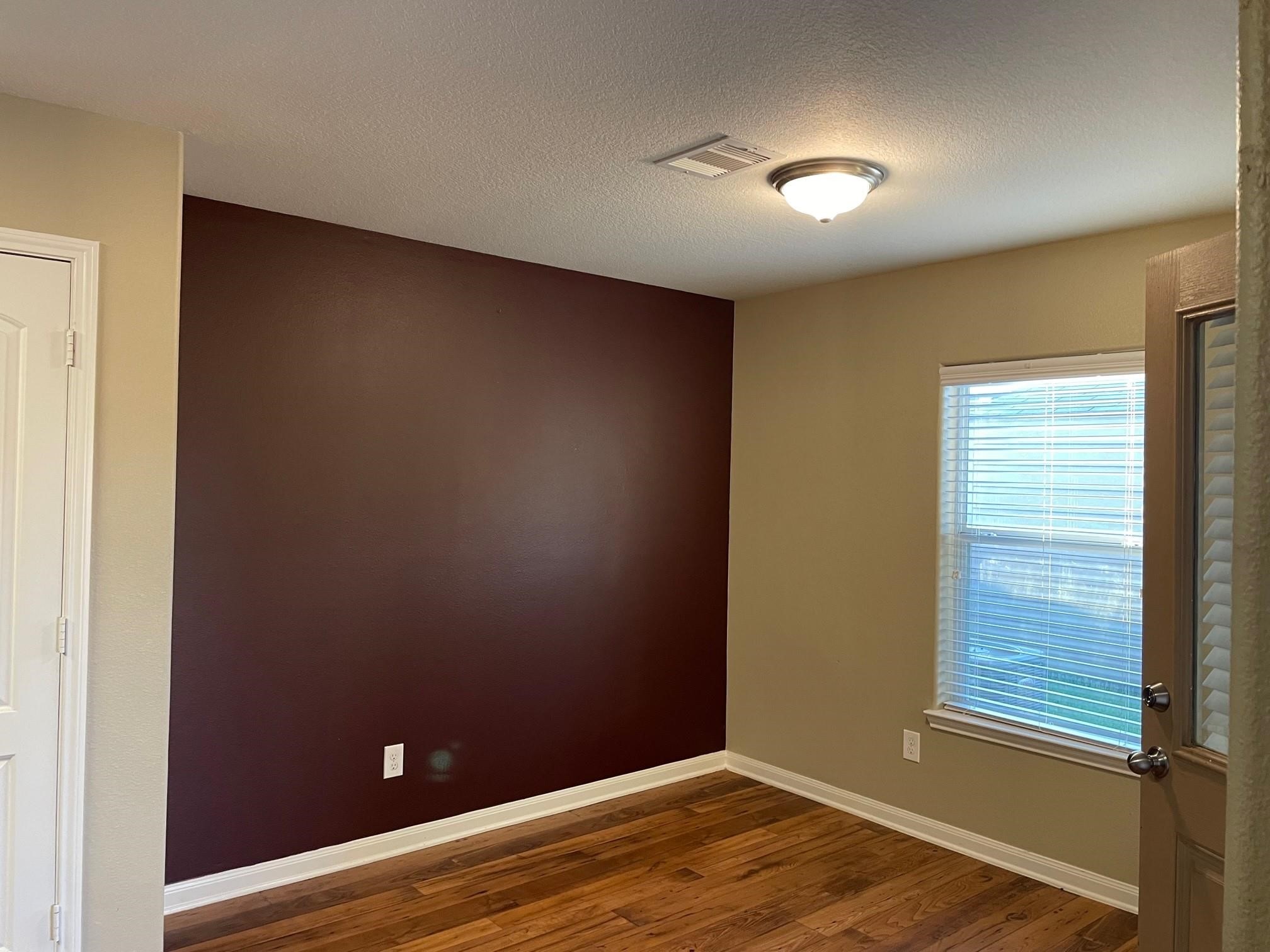 1215 Wallflower Avenue Property Photo 8