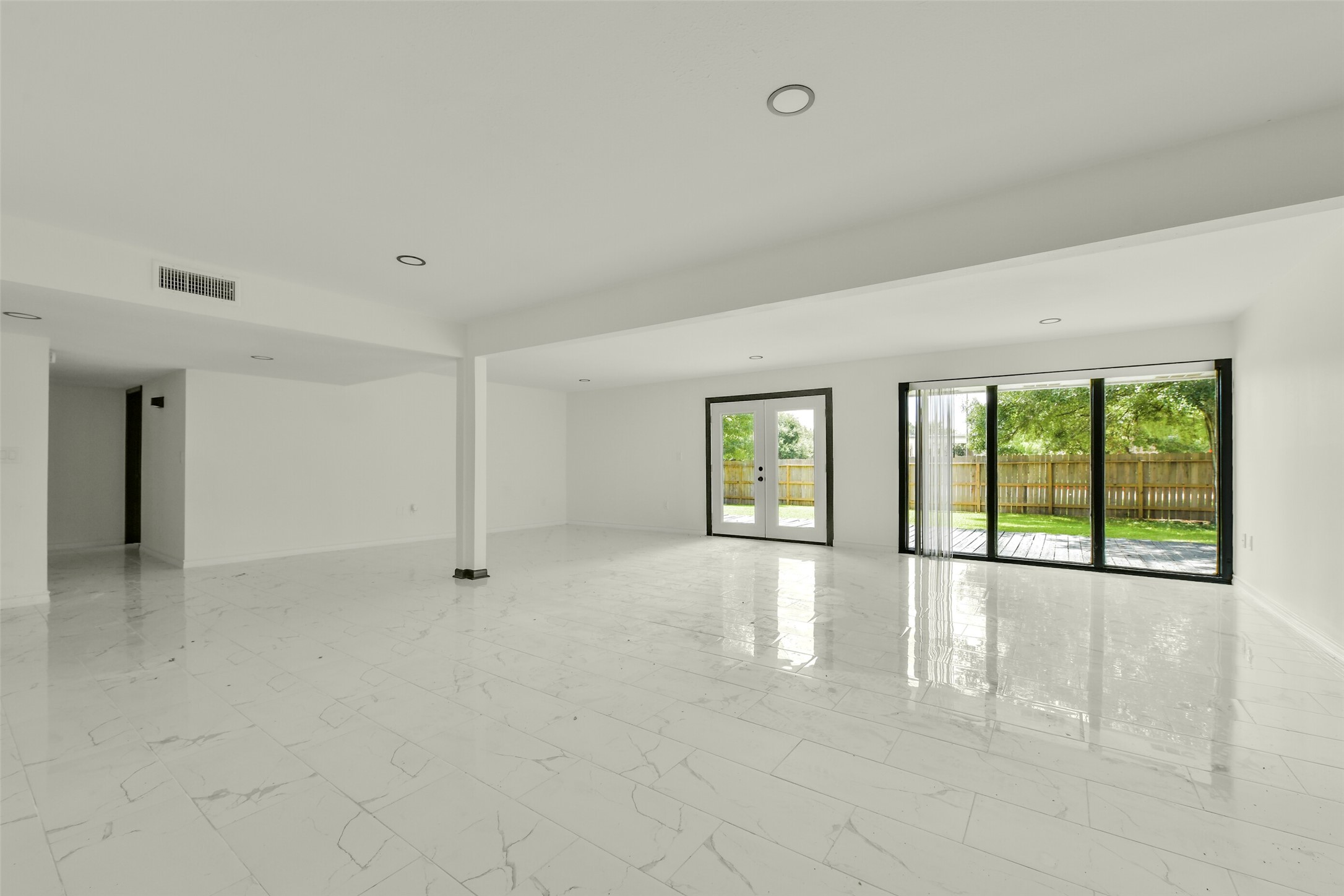 1616 Redway Lane Property Photo 4