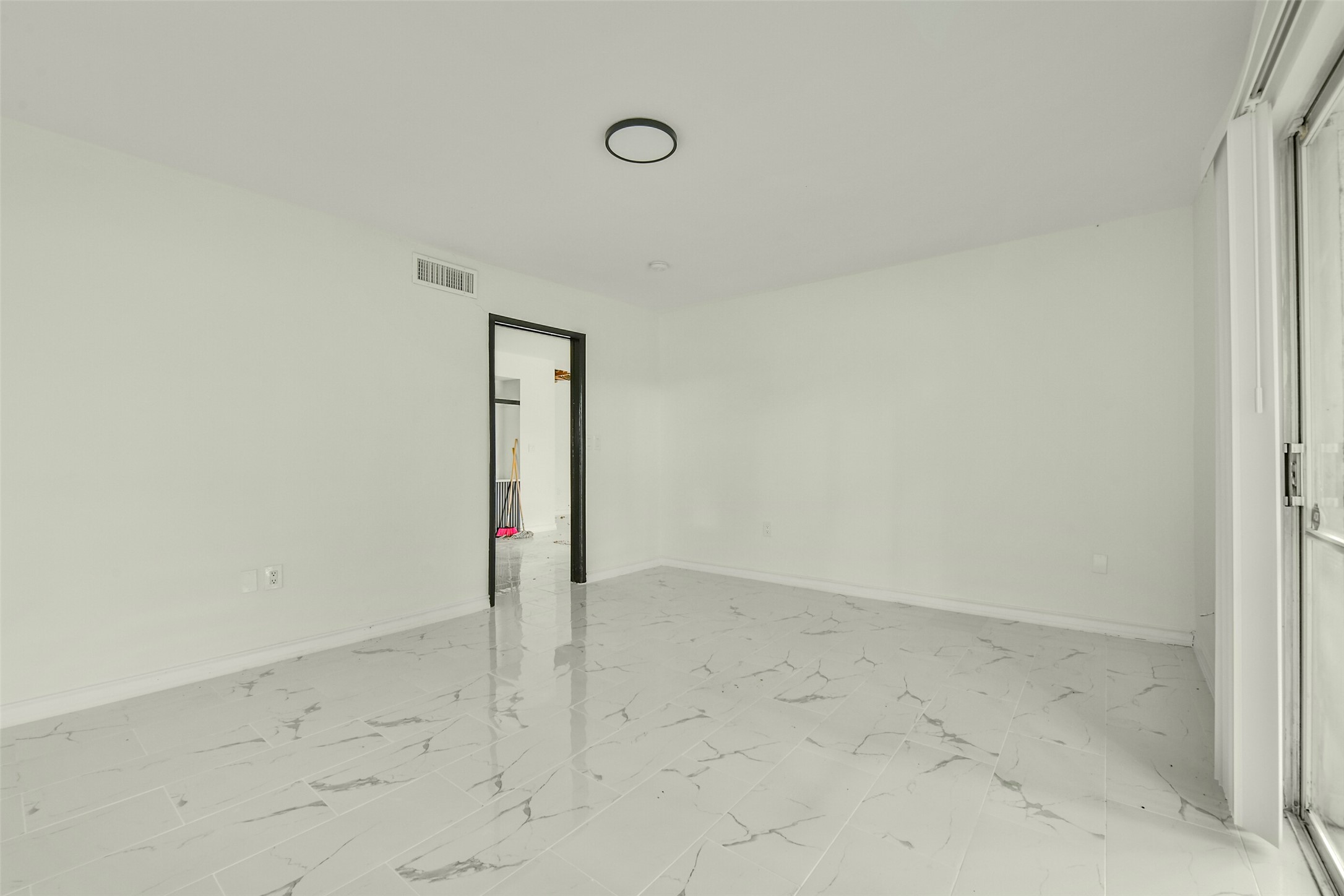 1616 Redway Lane Property Photo 13