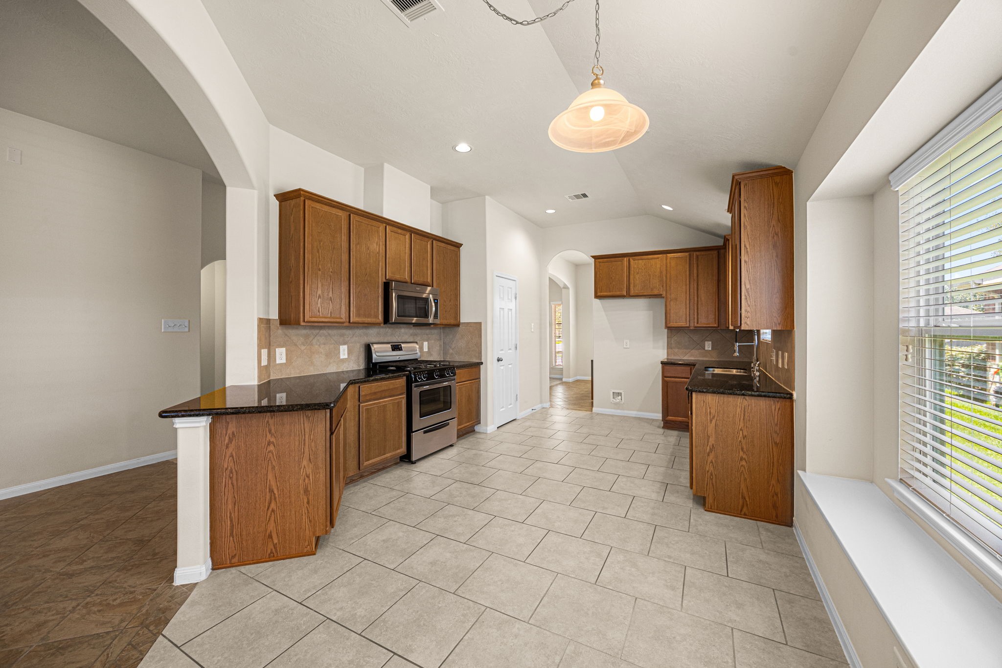 24802 Tribeca Lane Property Photo 7