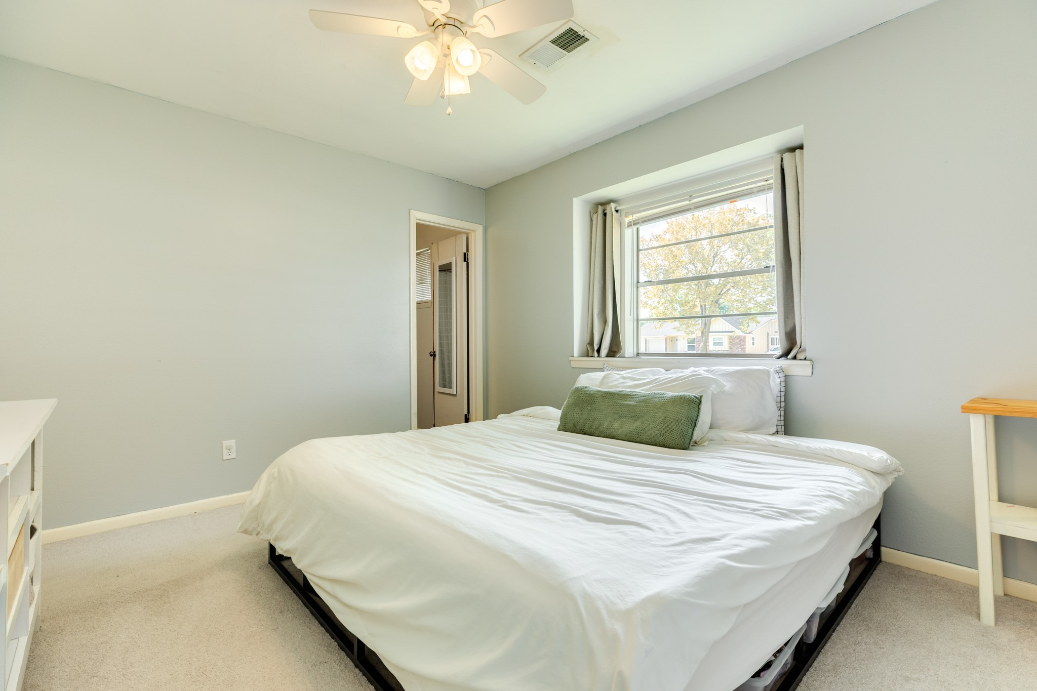 107 Hickory Property Photo 11