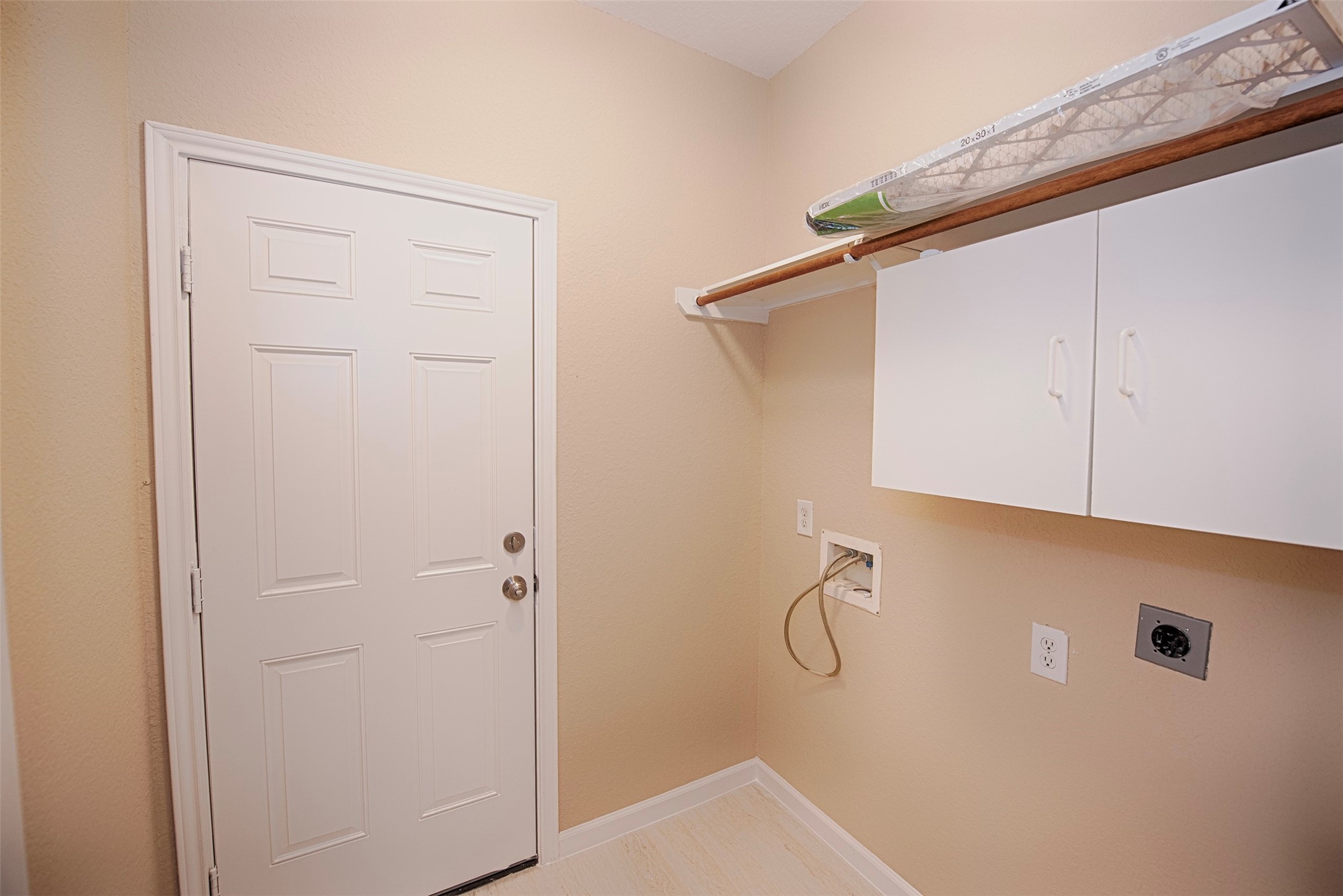 10411 Village Lake Drive Property Photo 35
