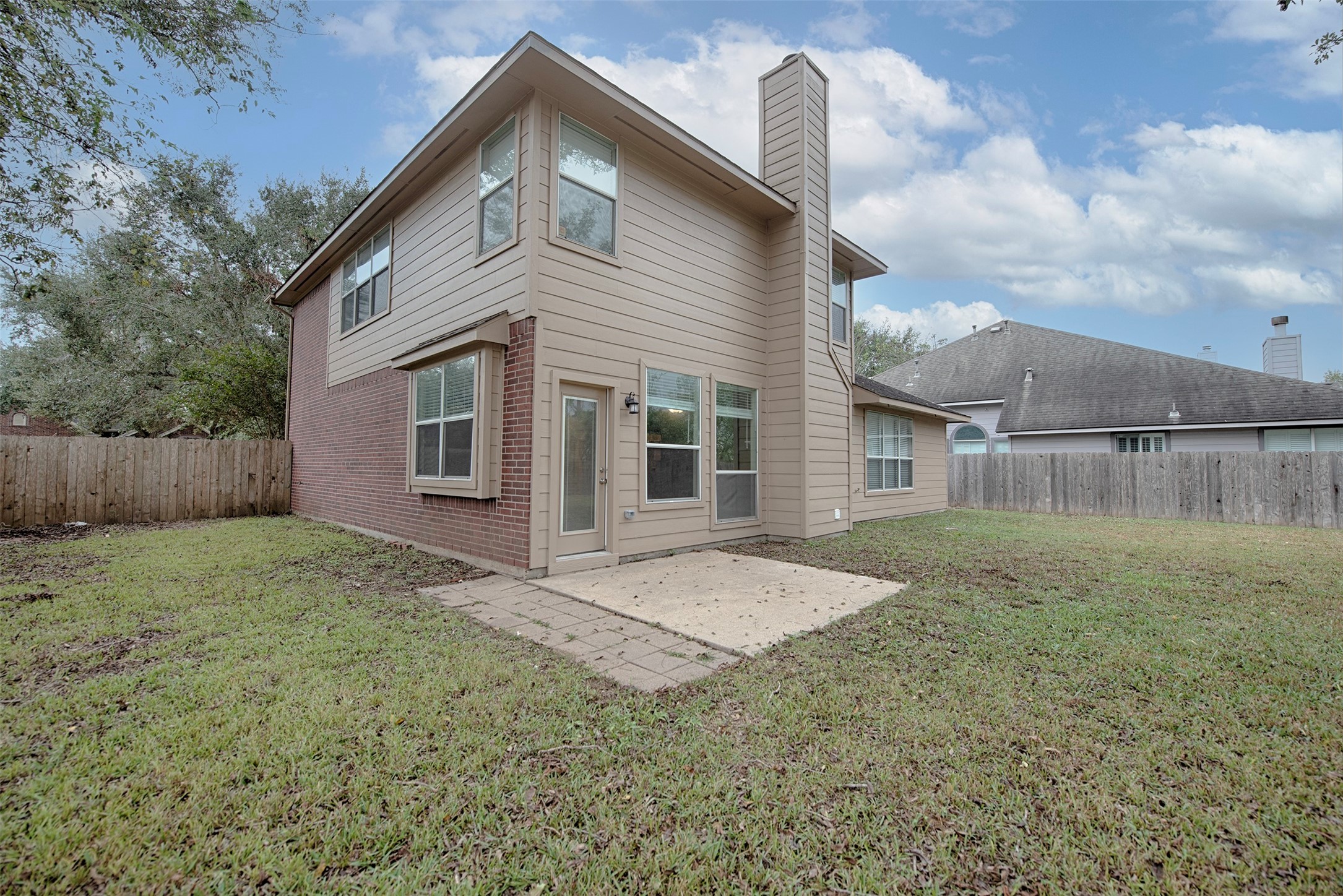 10411 Village Lake Drive Property Photo 39