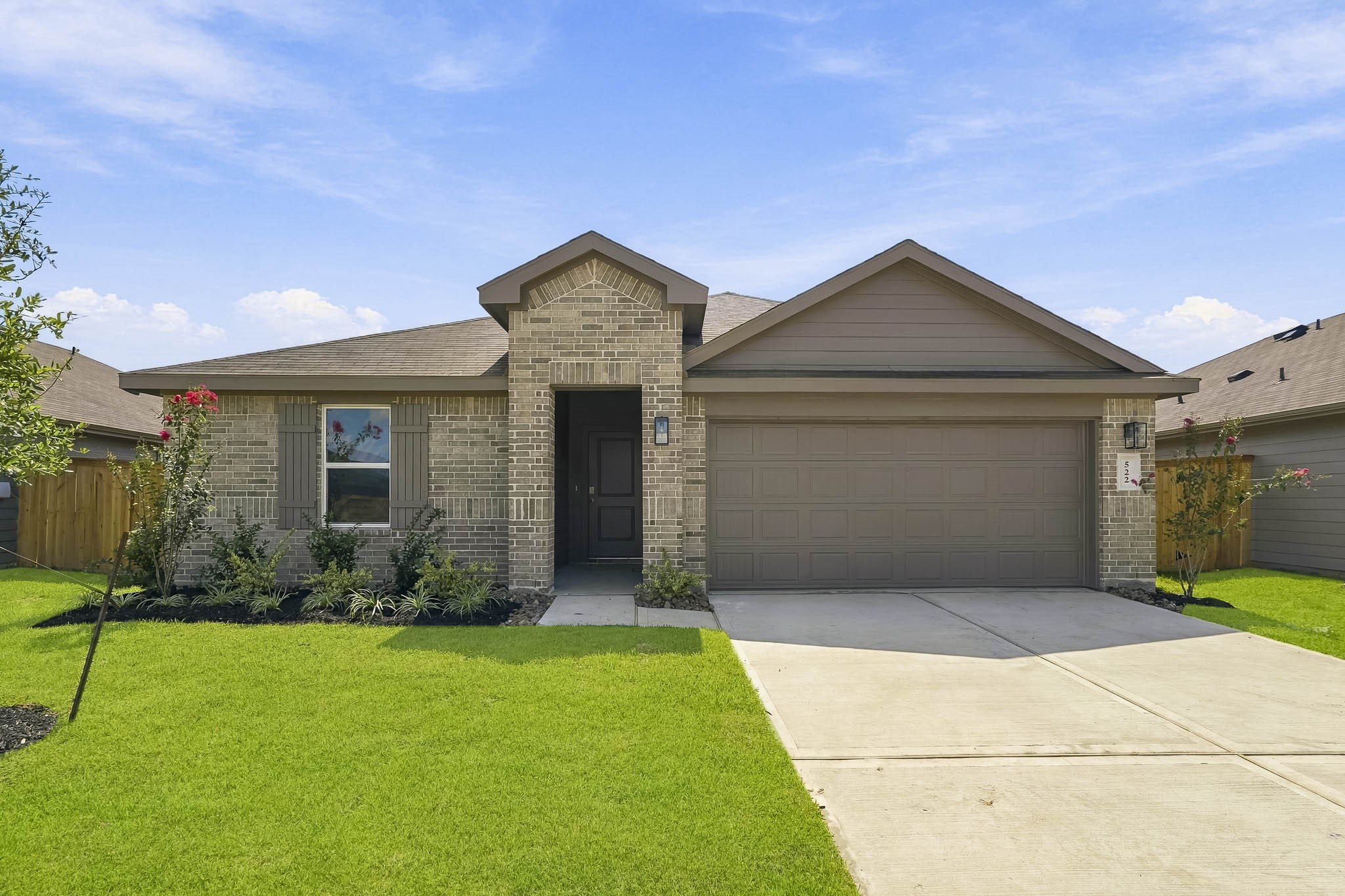 522 Palm Crest Court Property Photo 1