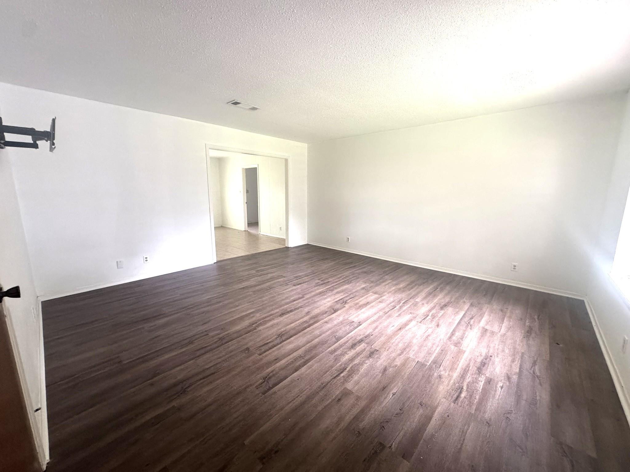 706 University Avenue Property Photo 3