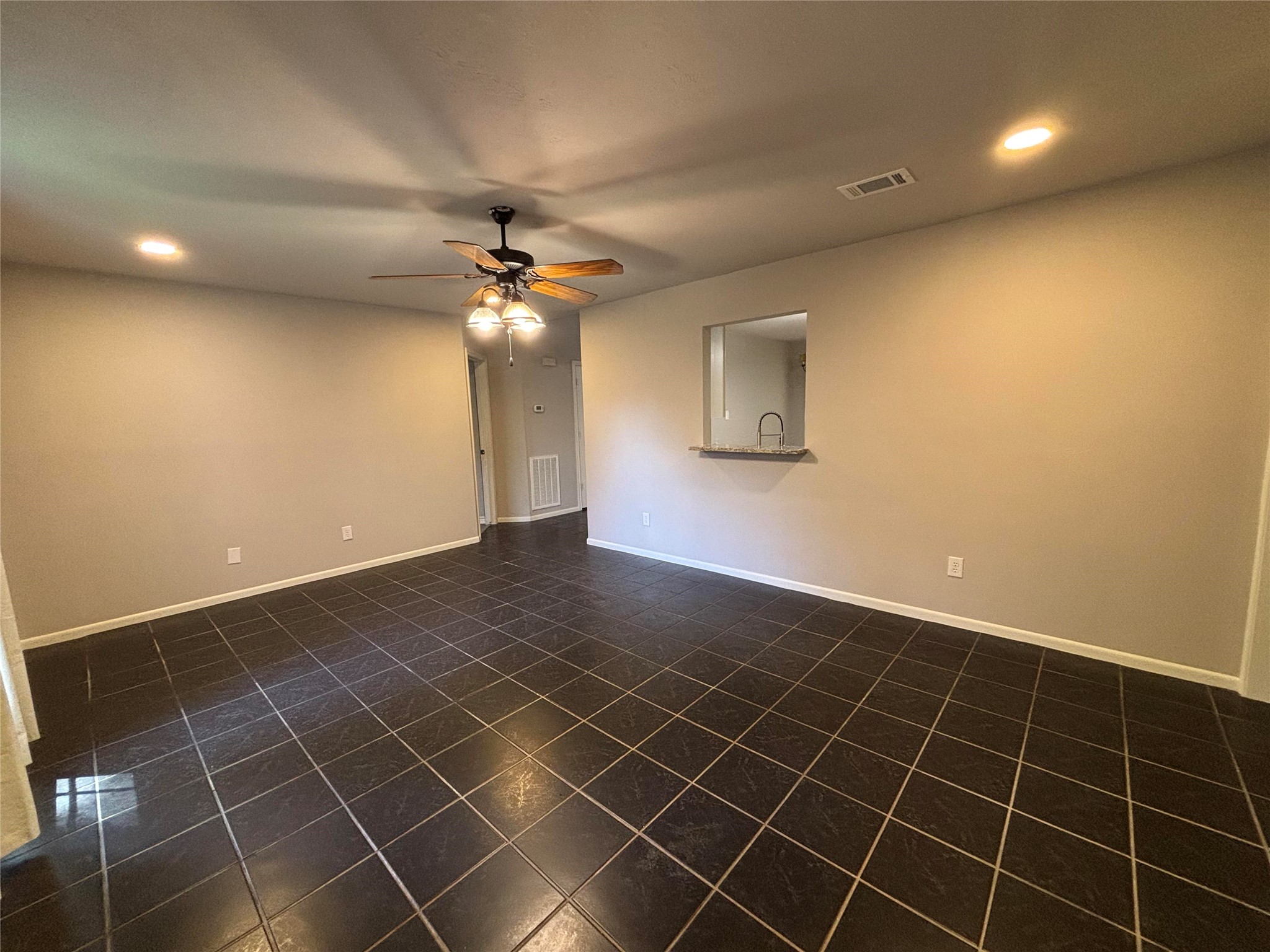 415 Shawnee Drive Property Photo 10