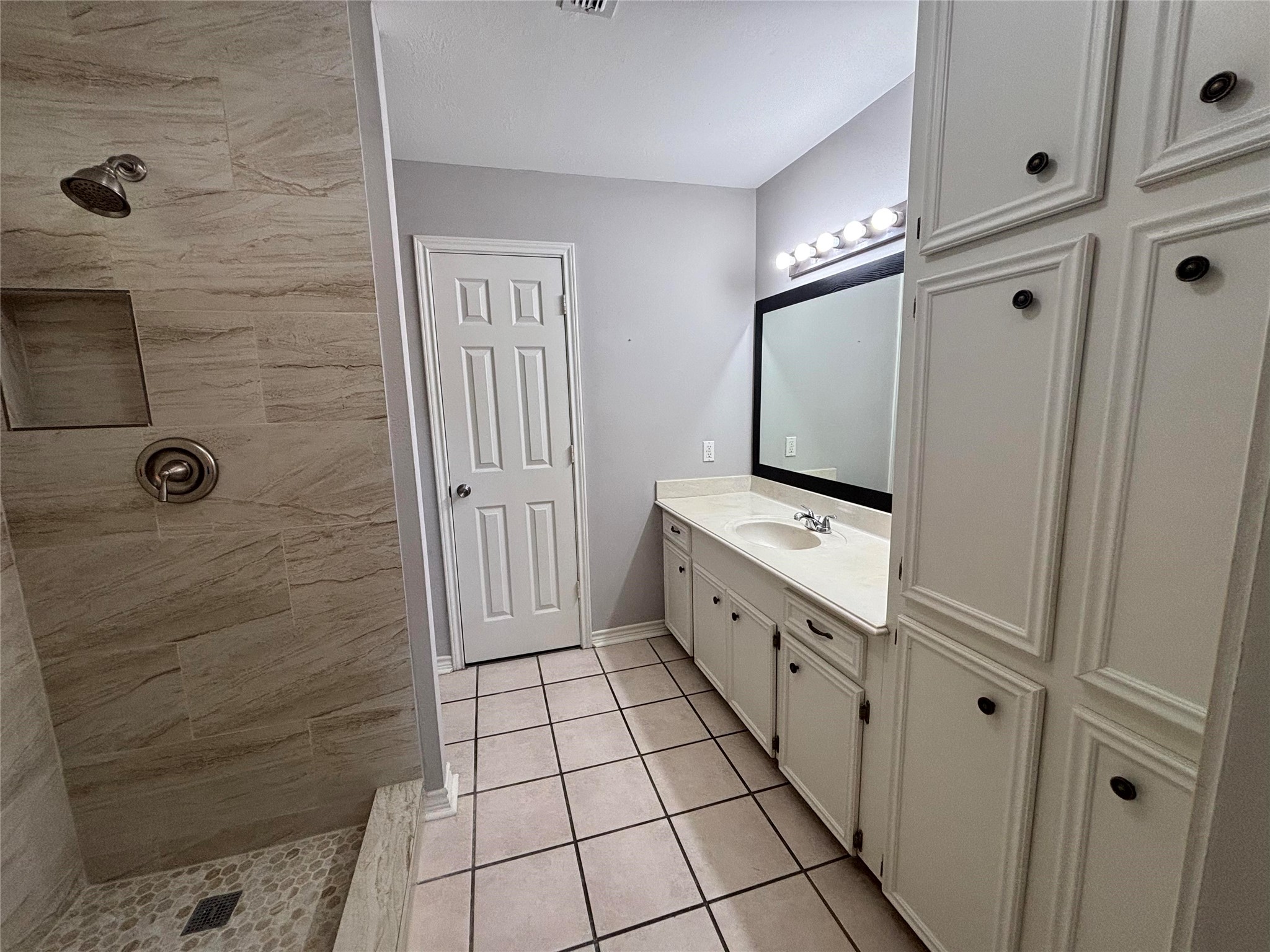 415 Shawnee Drive Property Photo 14