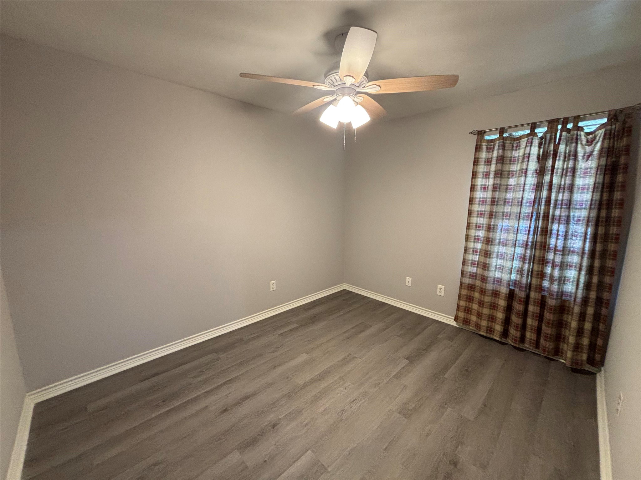 415 Shawnee Drive Property Photo 17
