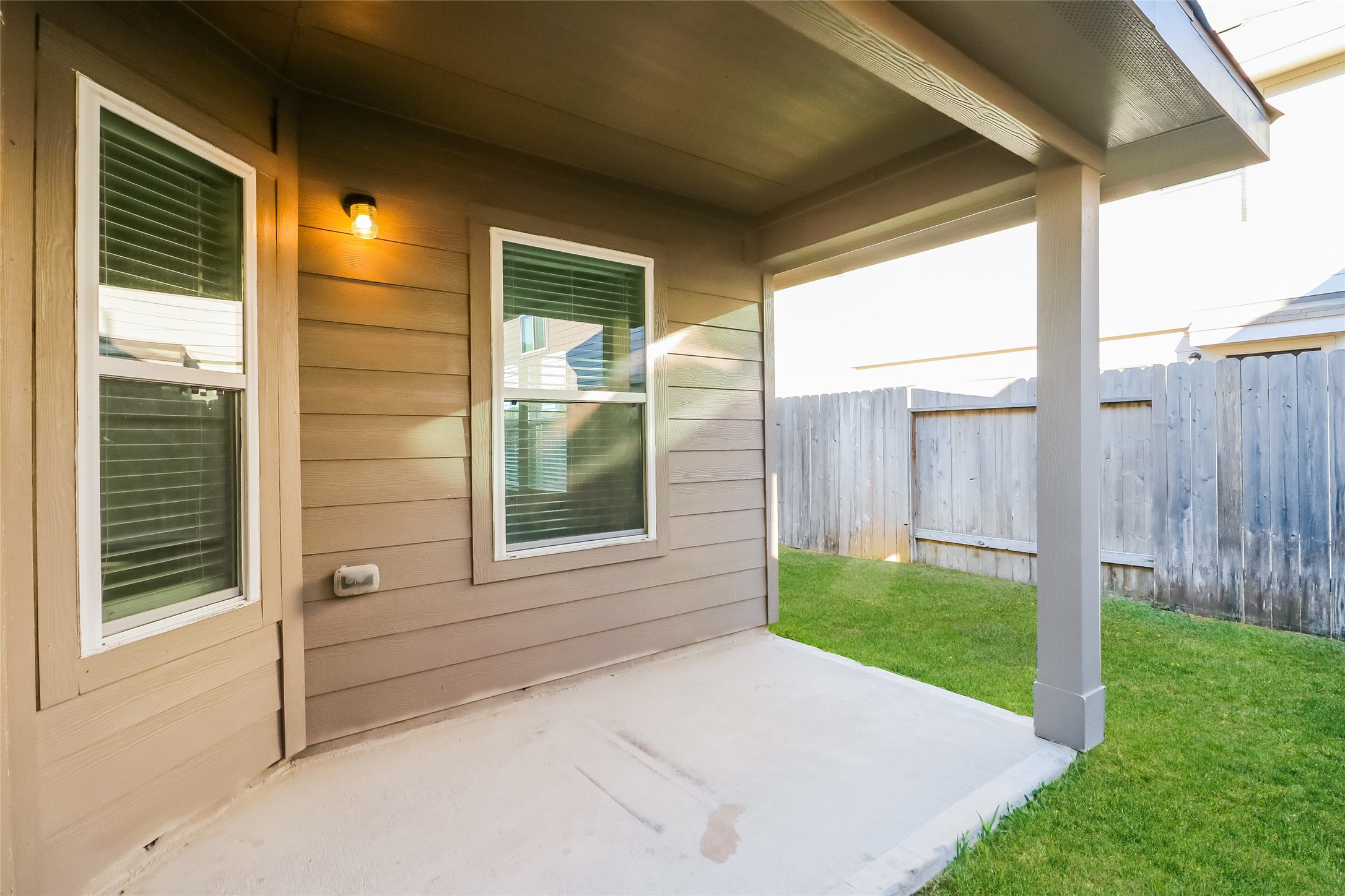 5710 Adelaide River Drive Property Photo 3