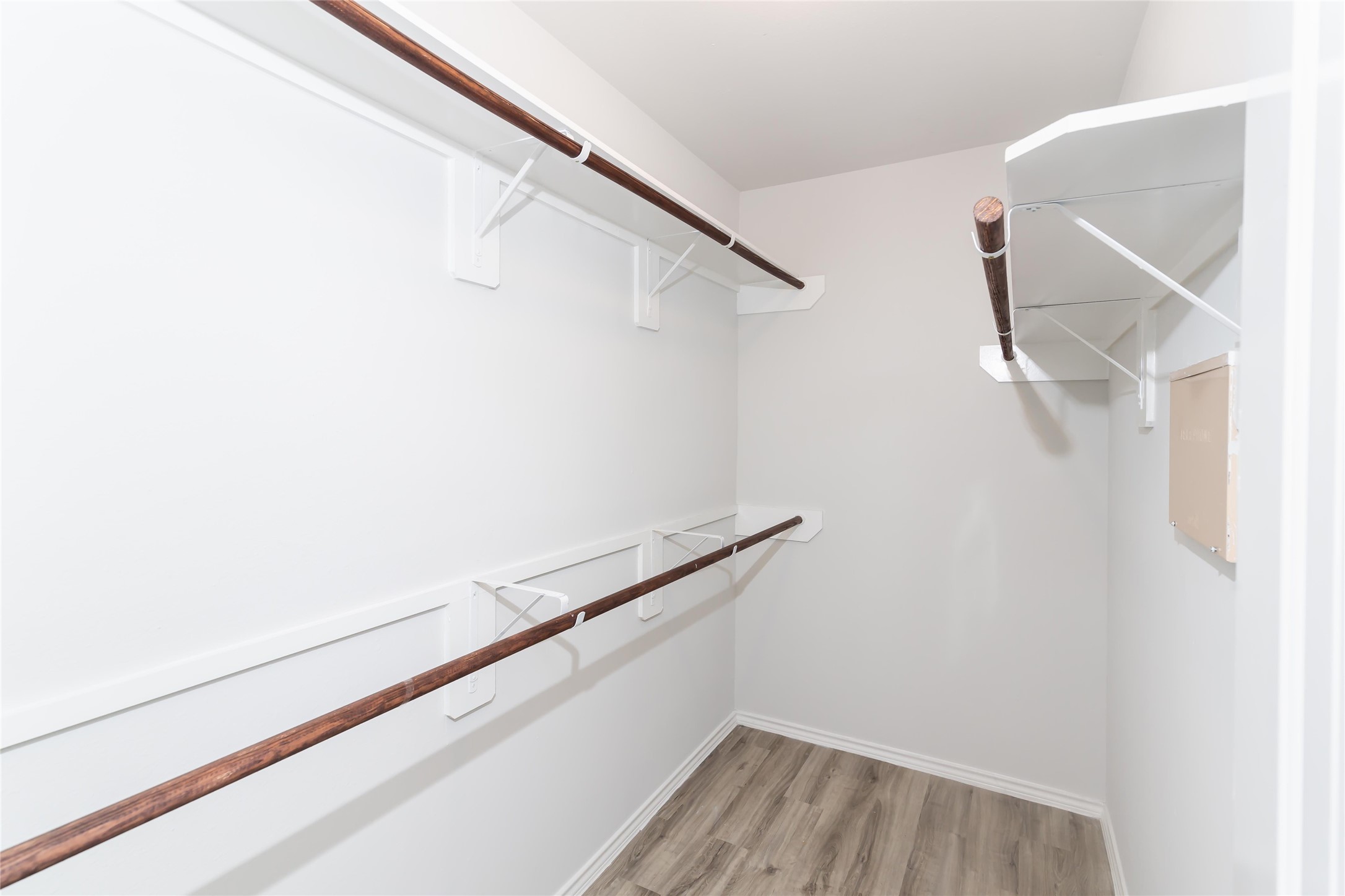 5710 Adelaide River Drive Property Photo 11