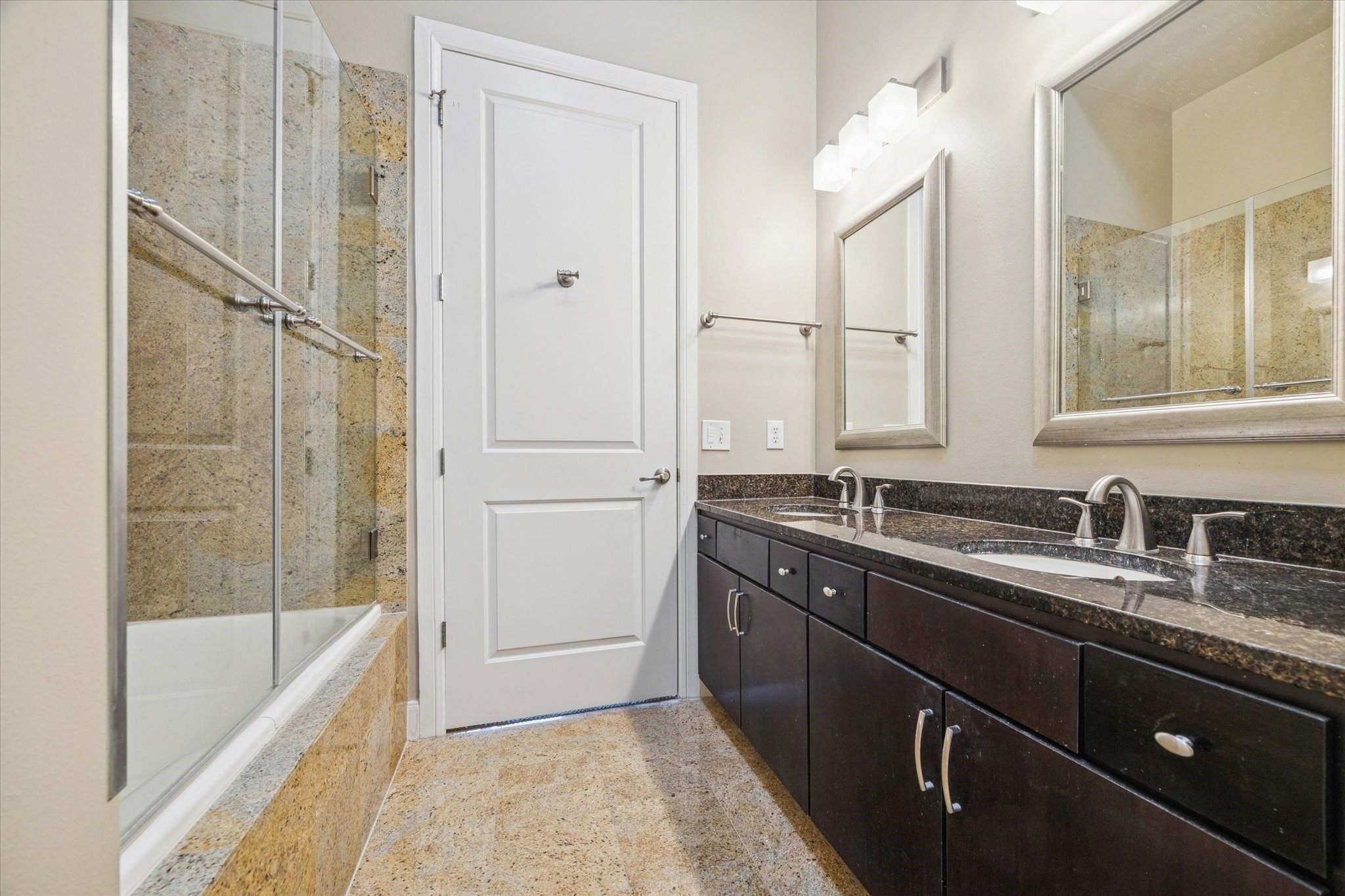 300 St Joseph Parkway 418 Property Photo 7
