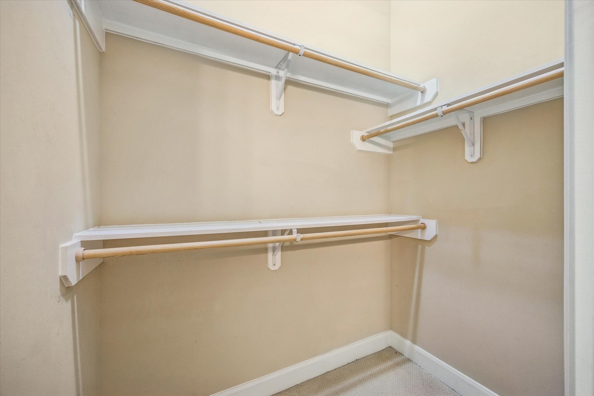 300 St Joseph Parkway 418 Property Photo 11