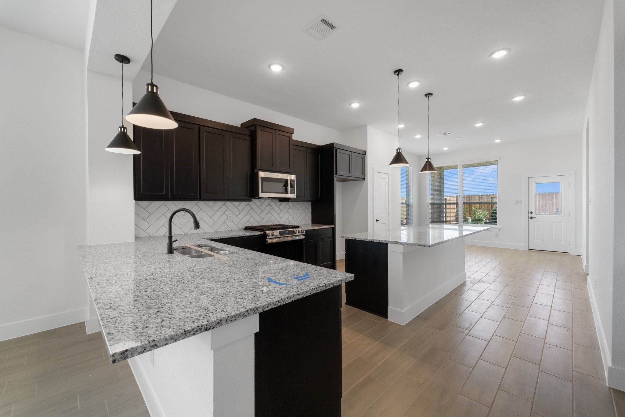 30918 Evening Skye Drive Property Photo 3