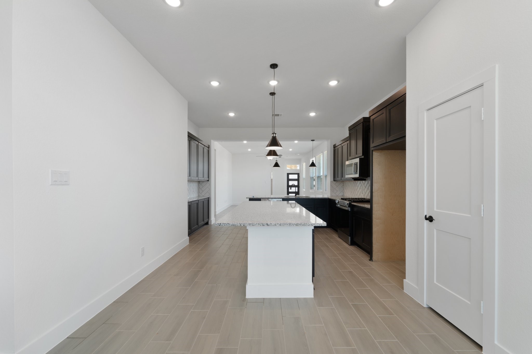 30918 Evening Skye Drive Property Photo 6