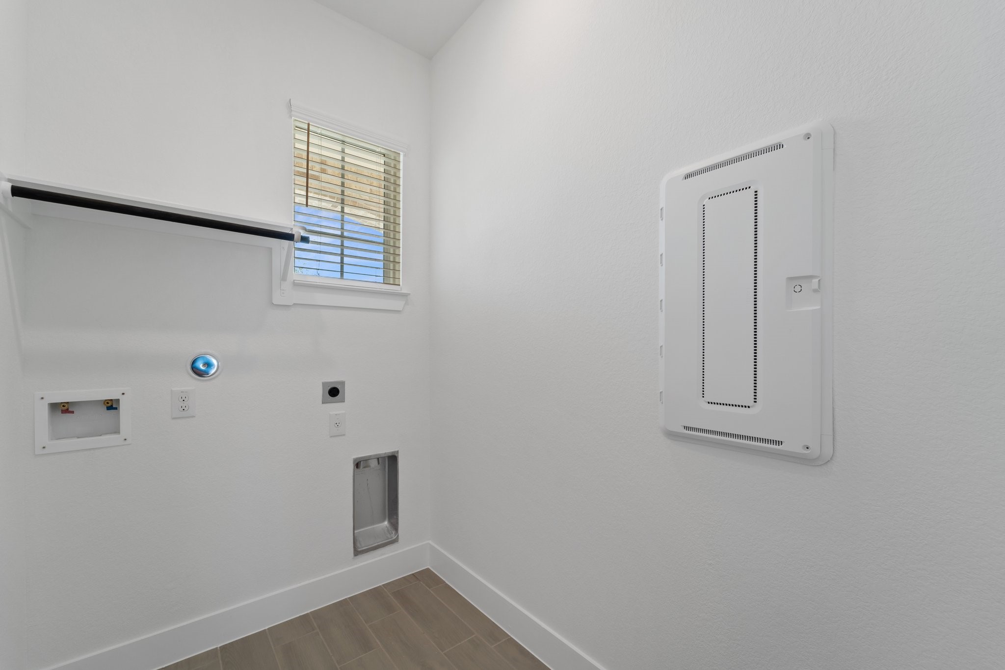 30918 Evening Skye Drive Property Photo 7