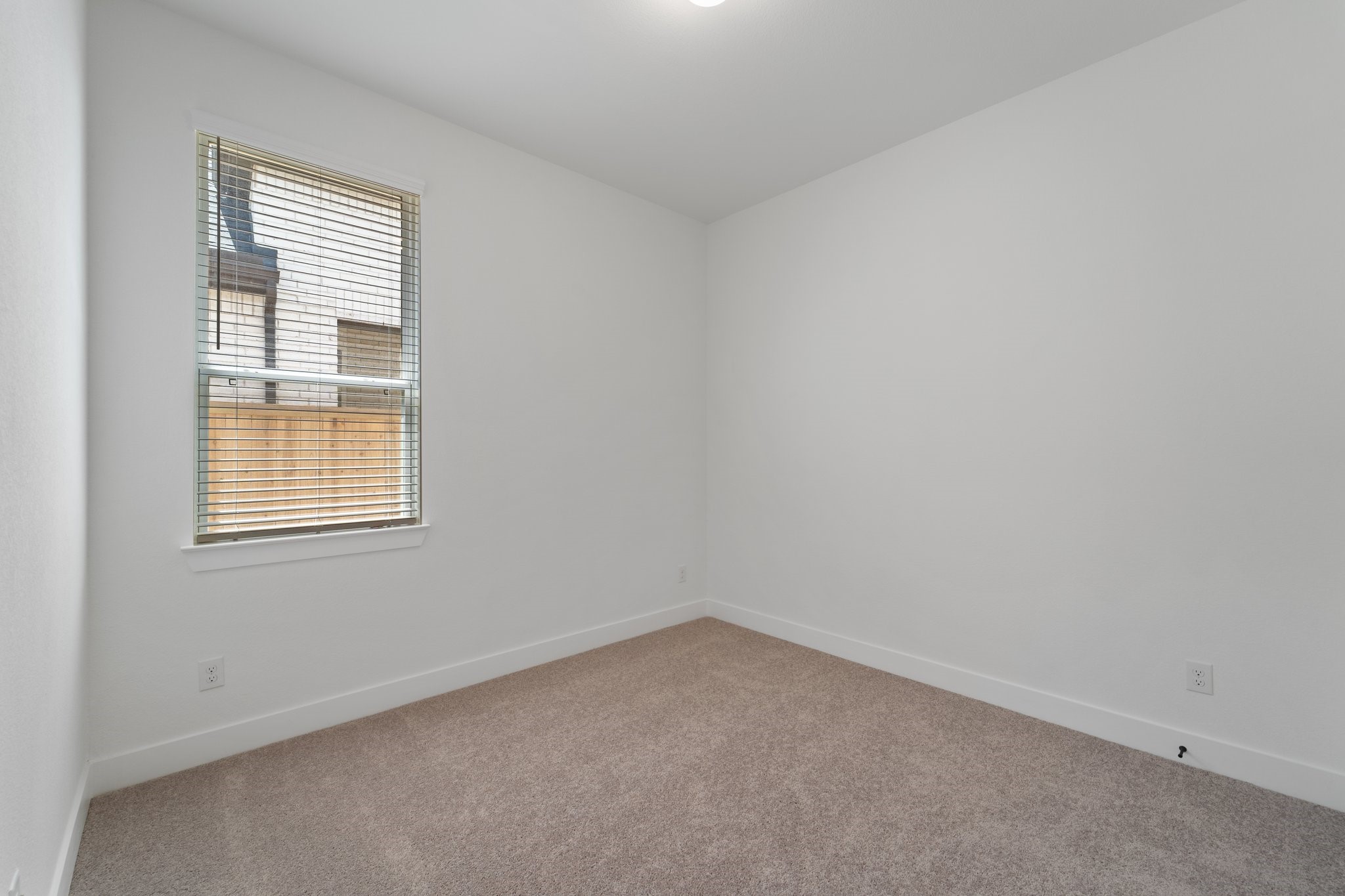 30918 Evening Skye Drive Property Photo 10
