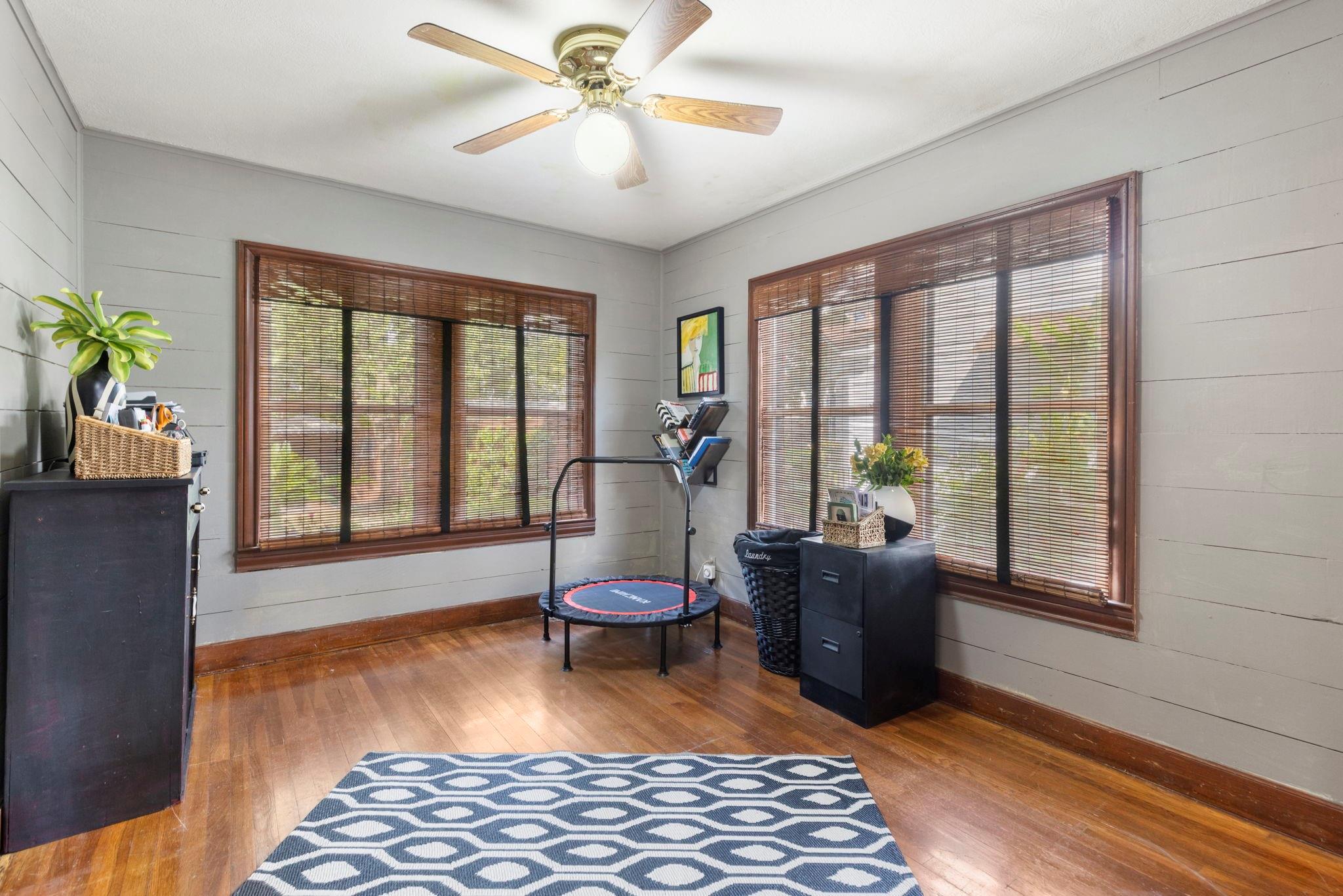 505 Harvard Street Property Photo 15
