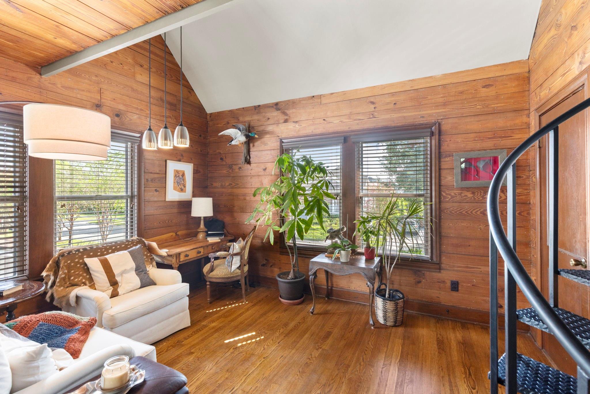 505 Harvard Street Property Photo 21
